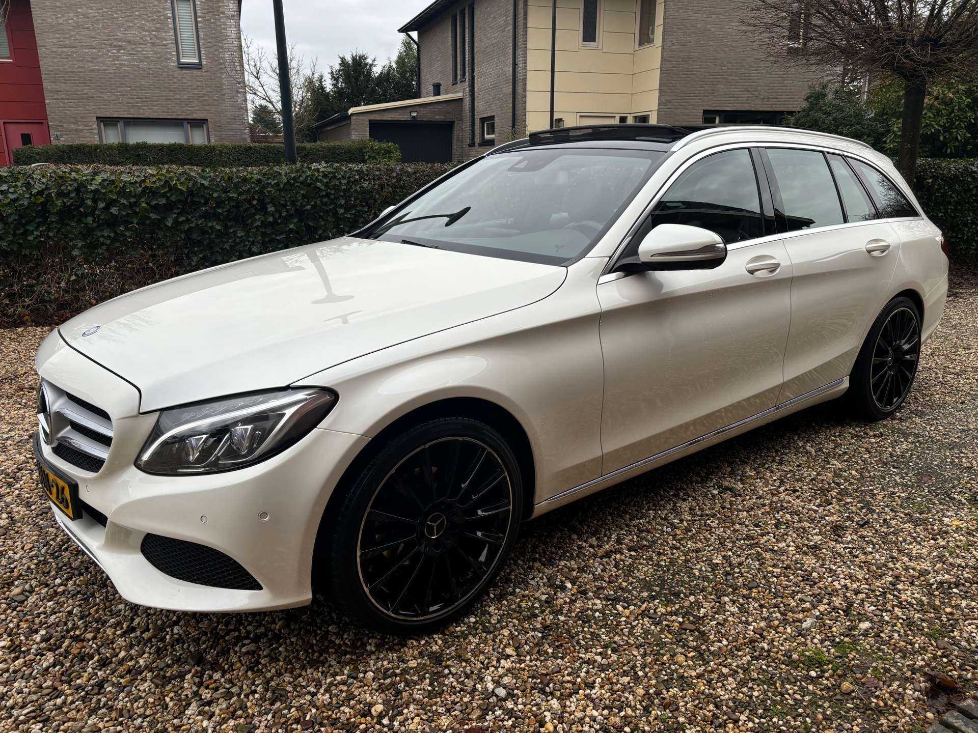 Mercedes-Benz C 180