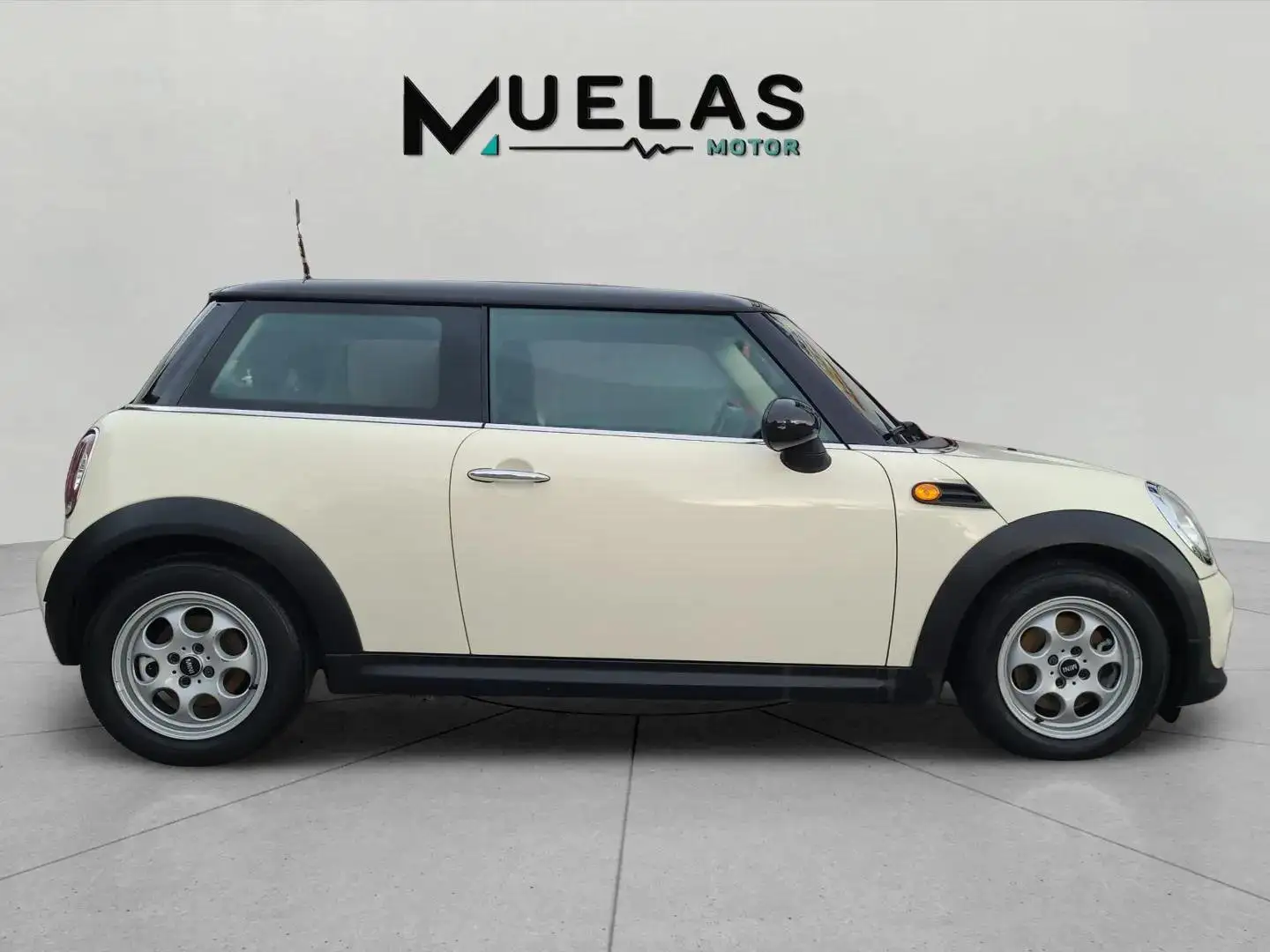 MINI Cooper D Beige - 2