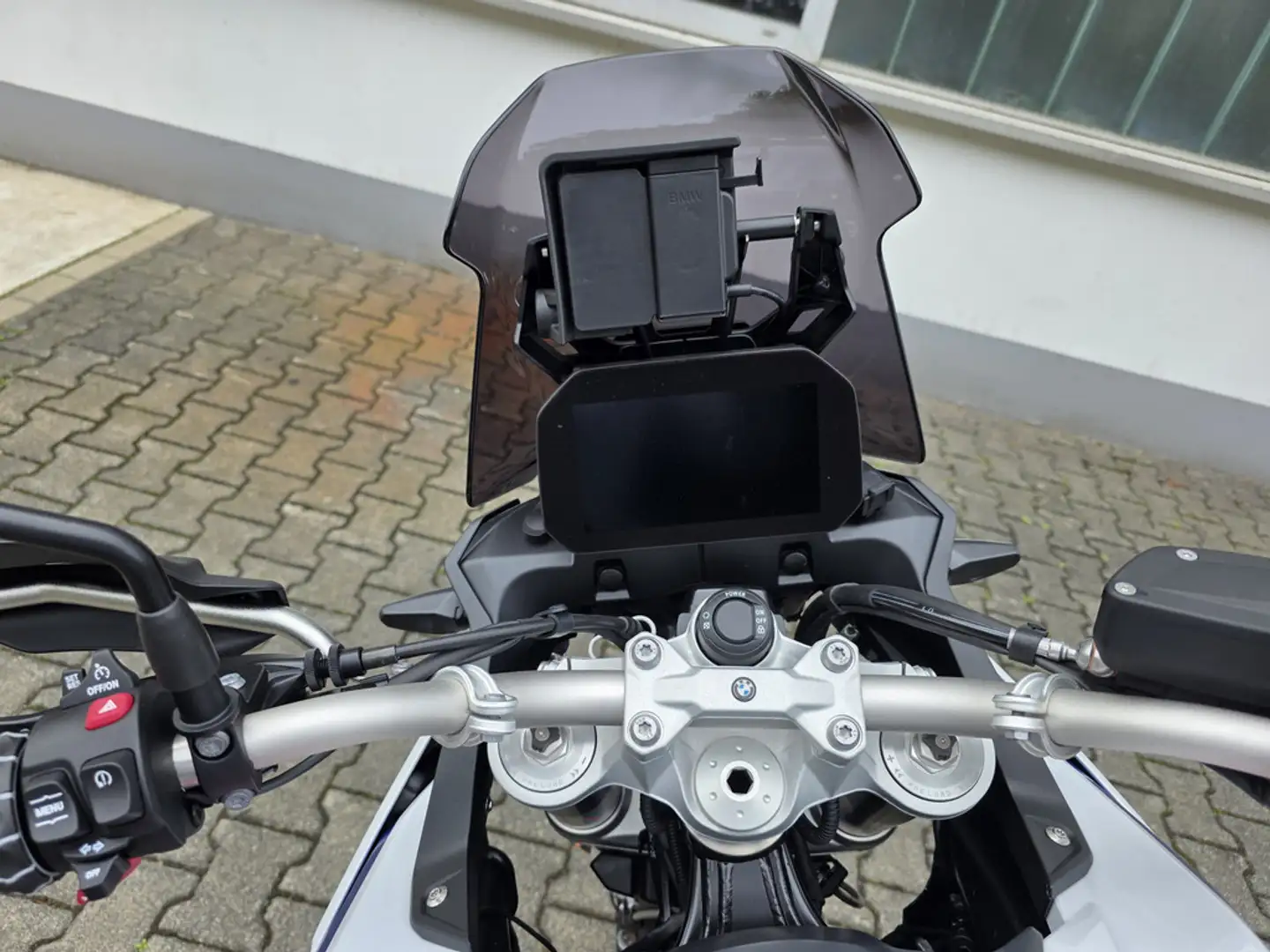 BMW F 900 GS Trophy SUPER DEAL Akrapovic Blanco - 2