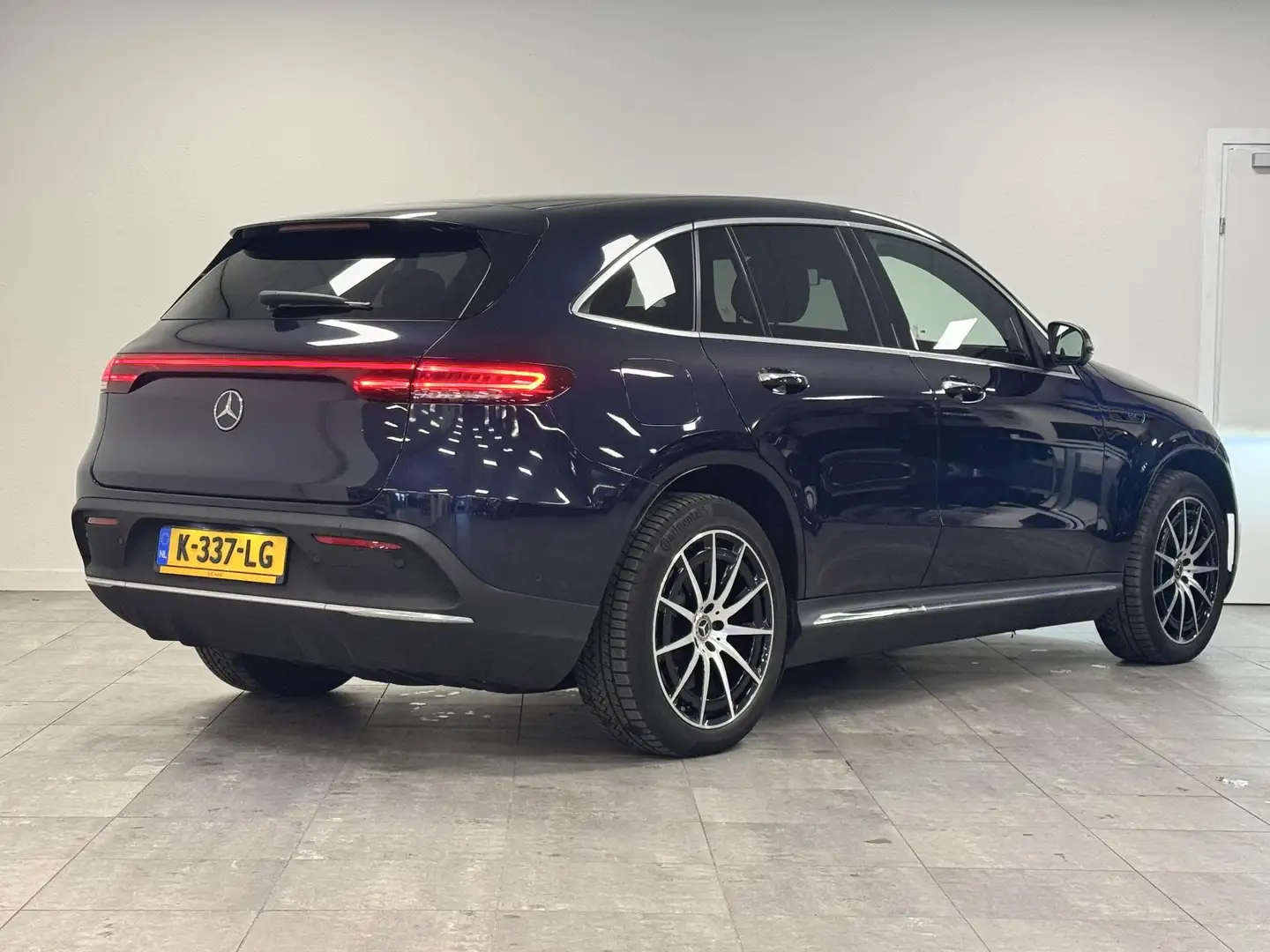Mercedes-Benz EQC 400 4MATIC Business Solution AMG 80 kWh | Burmester | Blau - 2