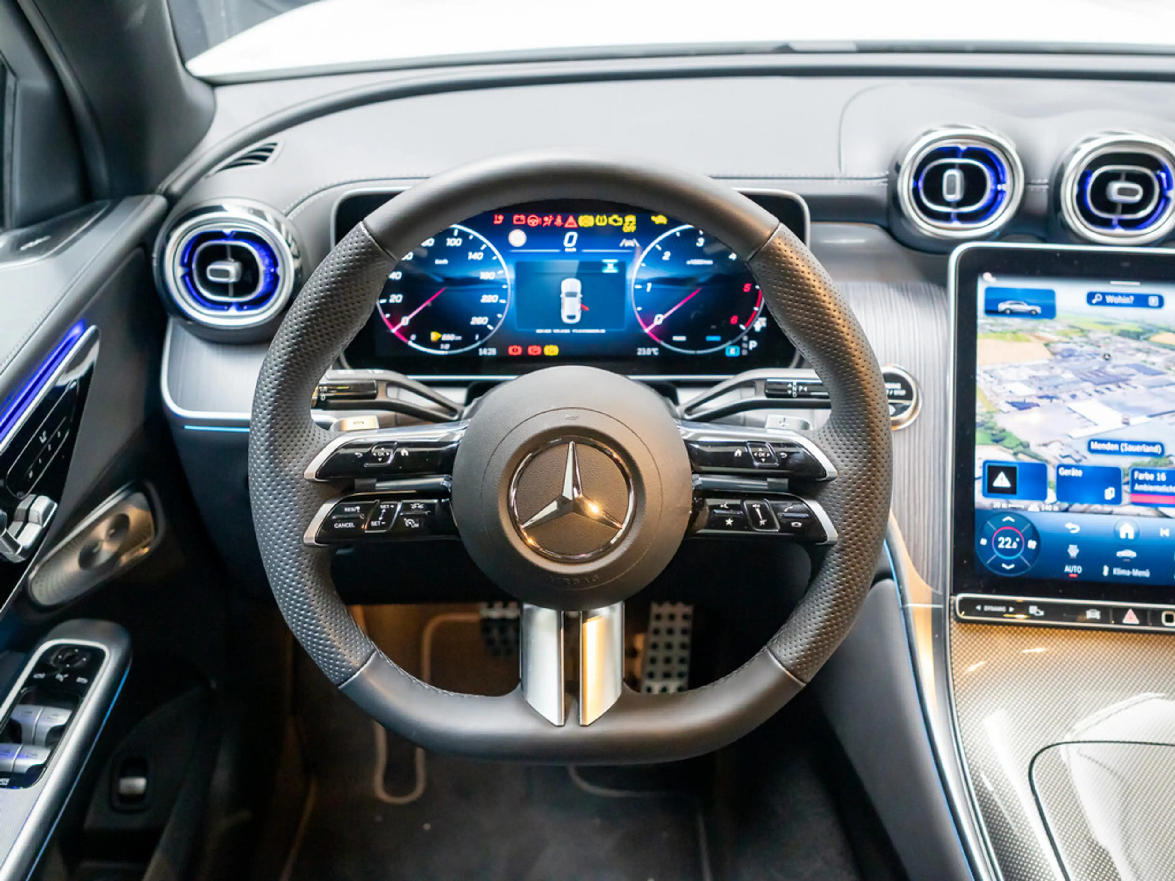 Mercedes-Benz GLC 220 d 4M AMG Line Coupé AHK Abstandstemp. — photo 10