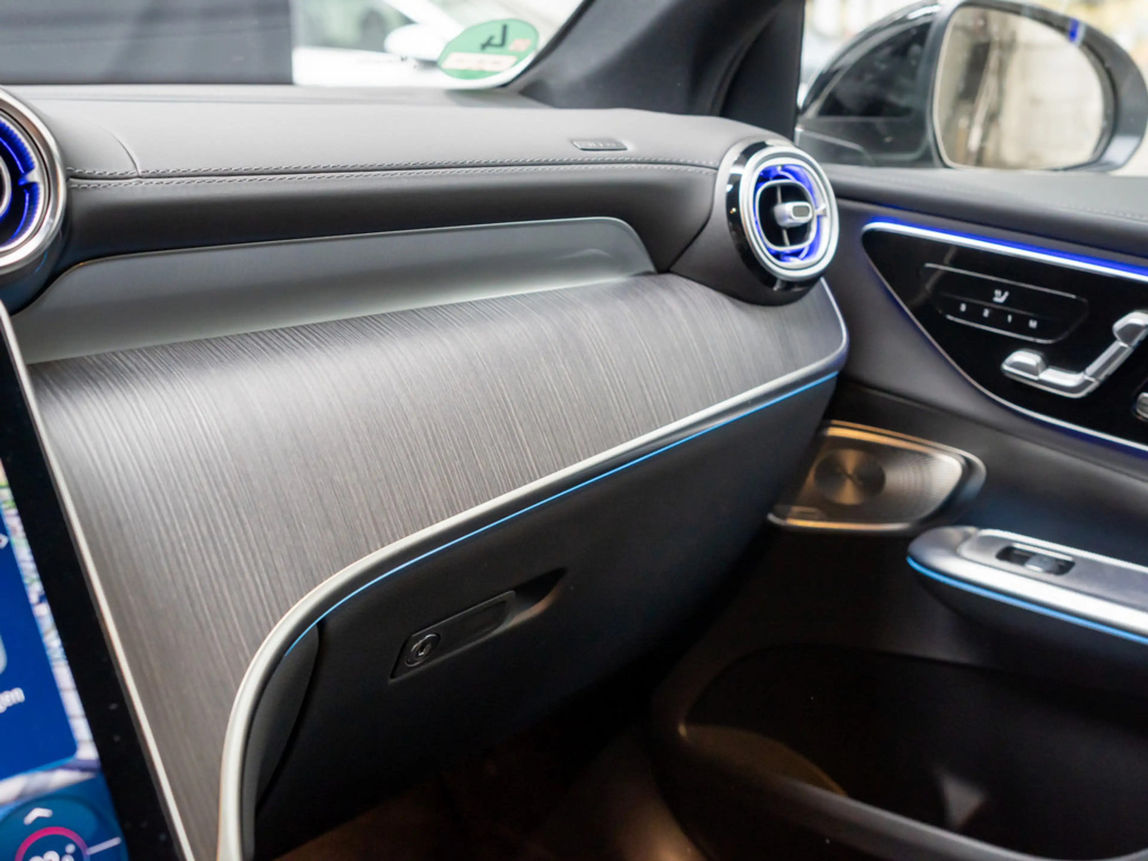 Mercedes-Benz GLC 220 d 4M AMG Line Coupé AHK Abstandstemp. — photo 14