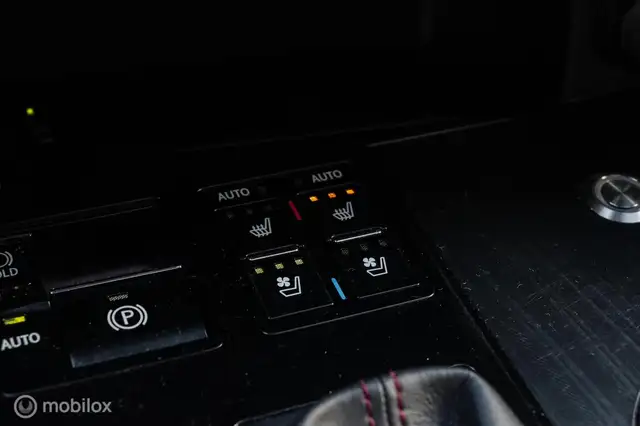 Lexus RX view 12