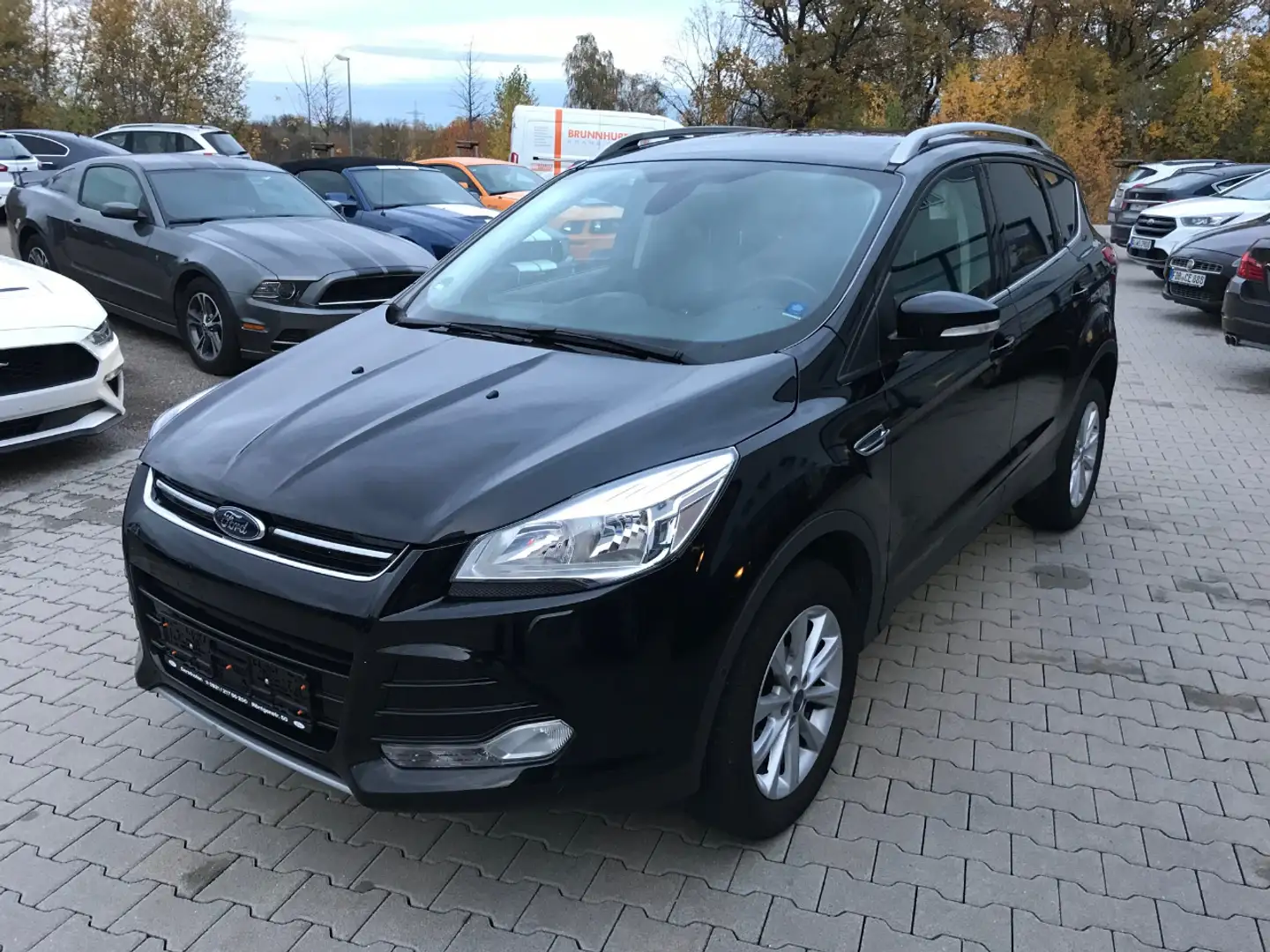 Ford Kuga 1.5 EcoB. 2x4 Titanium Navi Totwinkel el. Heckkl Schwarz - 1