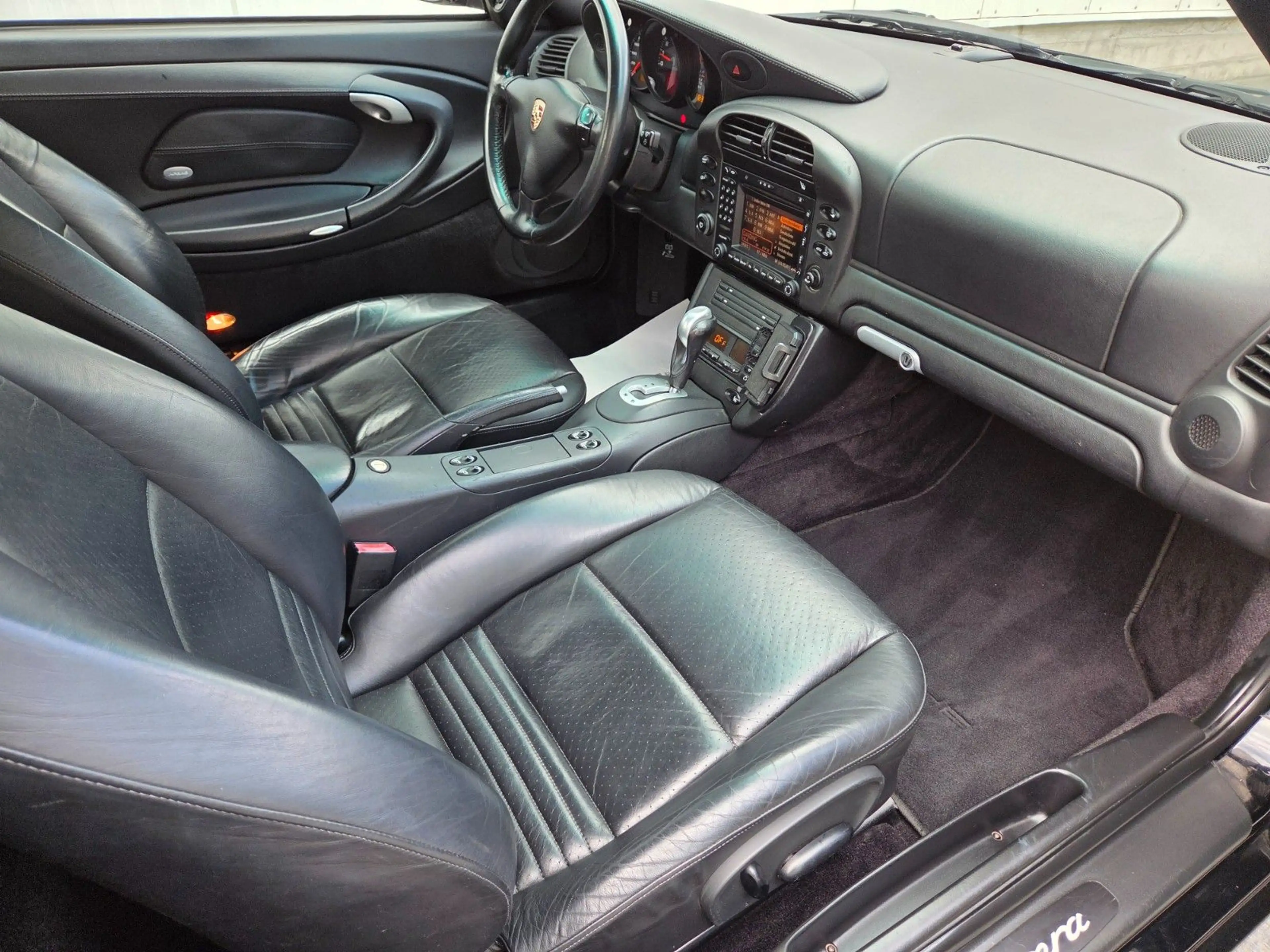 Porsche 996 Carrera Cabriolet BRD II. Hand — photo 2