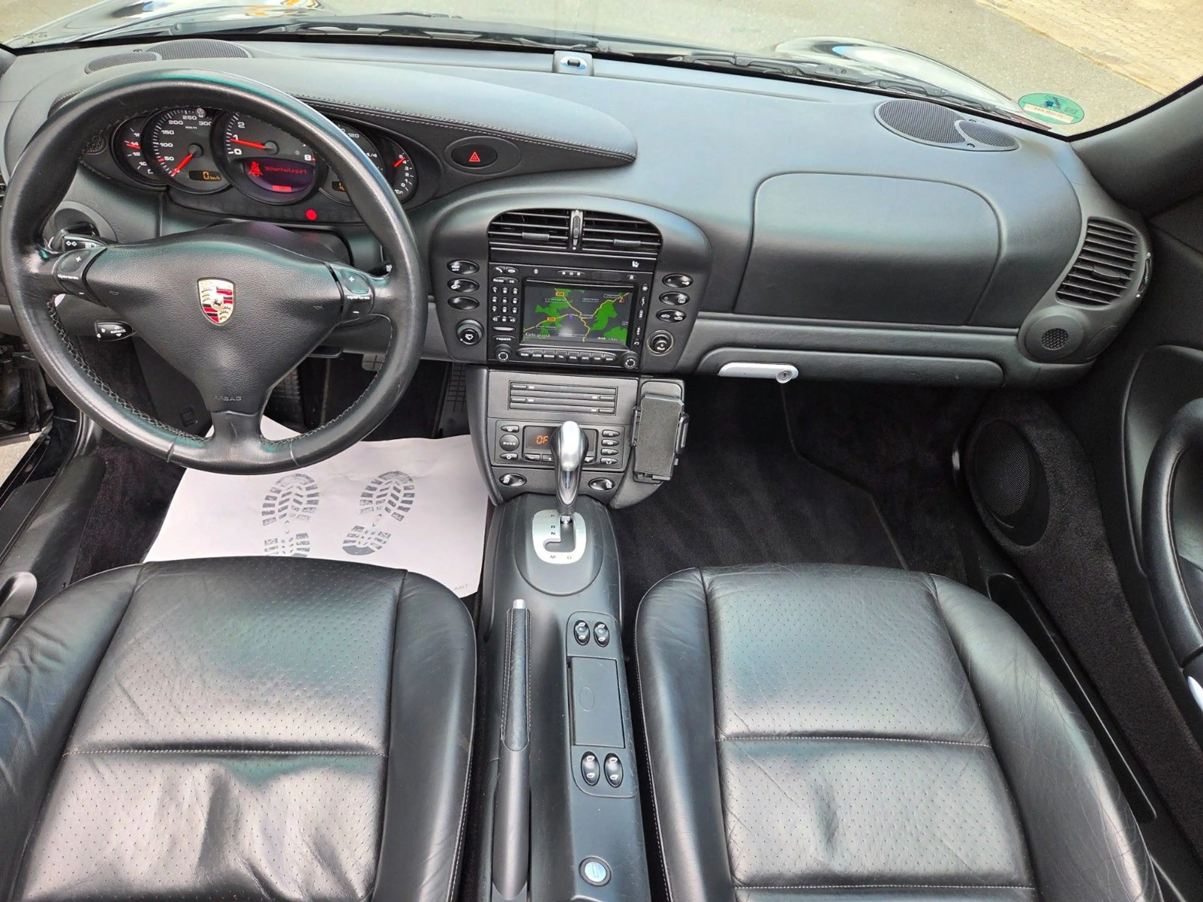 Porsche 996 Carrera Cabriolet BRD II. Hand — photo 6
