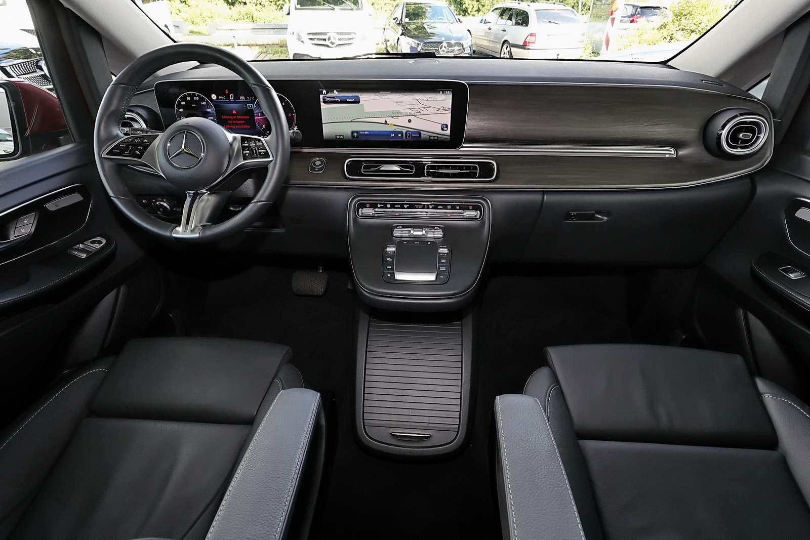 Mercedes-Benz V 220
