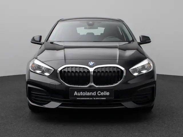 BMW 1 Series view 2