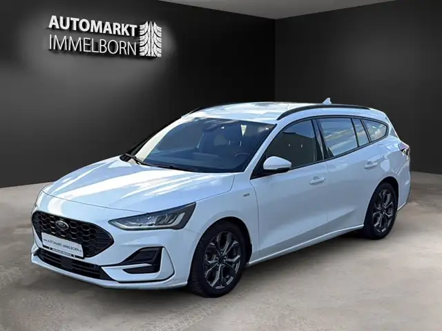 Ford Focus view 4