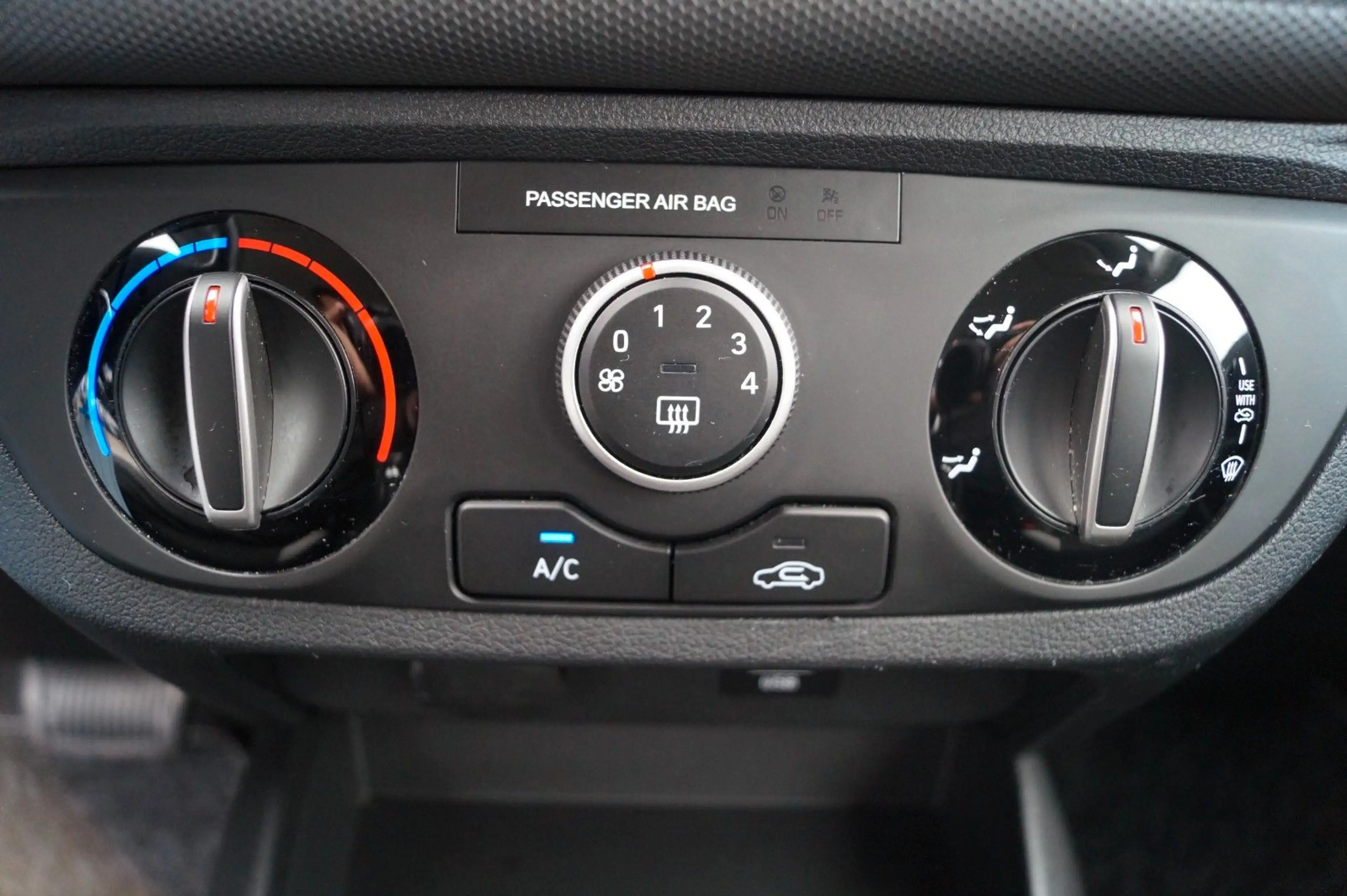 Hyundai i10 Trend *DAB*APP*SHZ*Lenkradhz*Front*Klima*PDC — photo 11