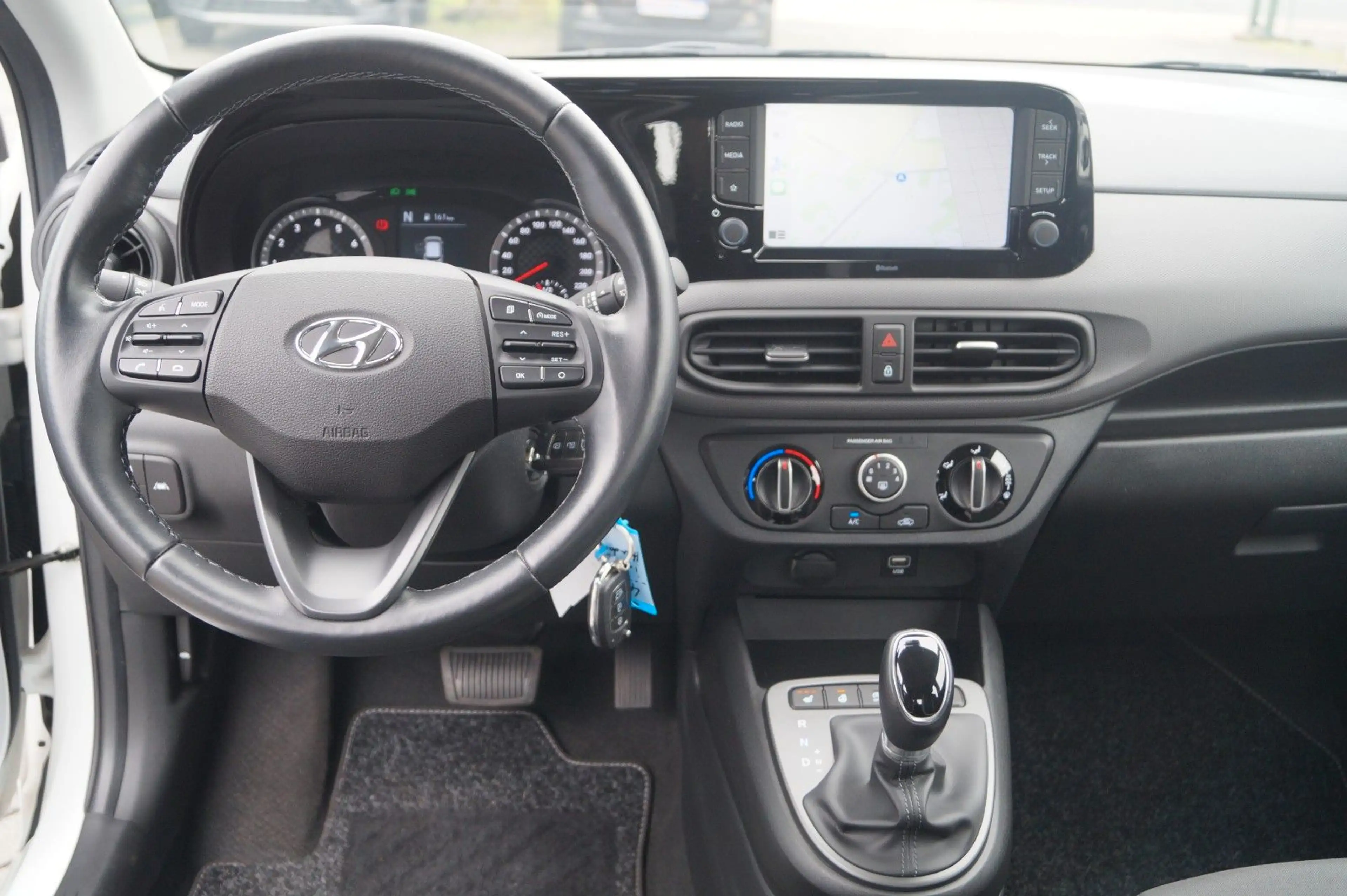 Hyundai i10 Trend *DAB*APP*SHZ*Lenkradhz*Front*Klima*PDC — photo 8