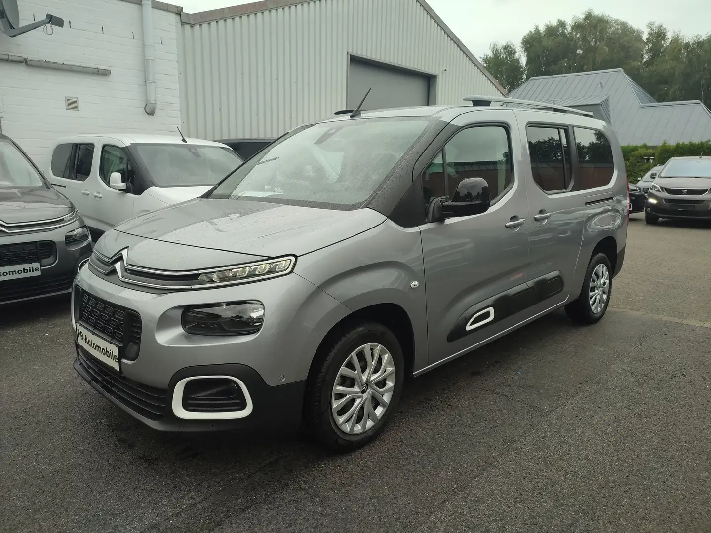 Citroen Berlingo PureTech XL 7-Sitzer EAT8 Navi/PDC+Cam Grau - 1