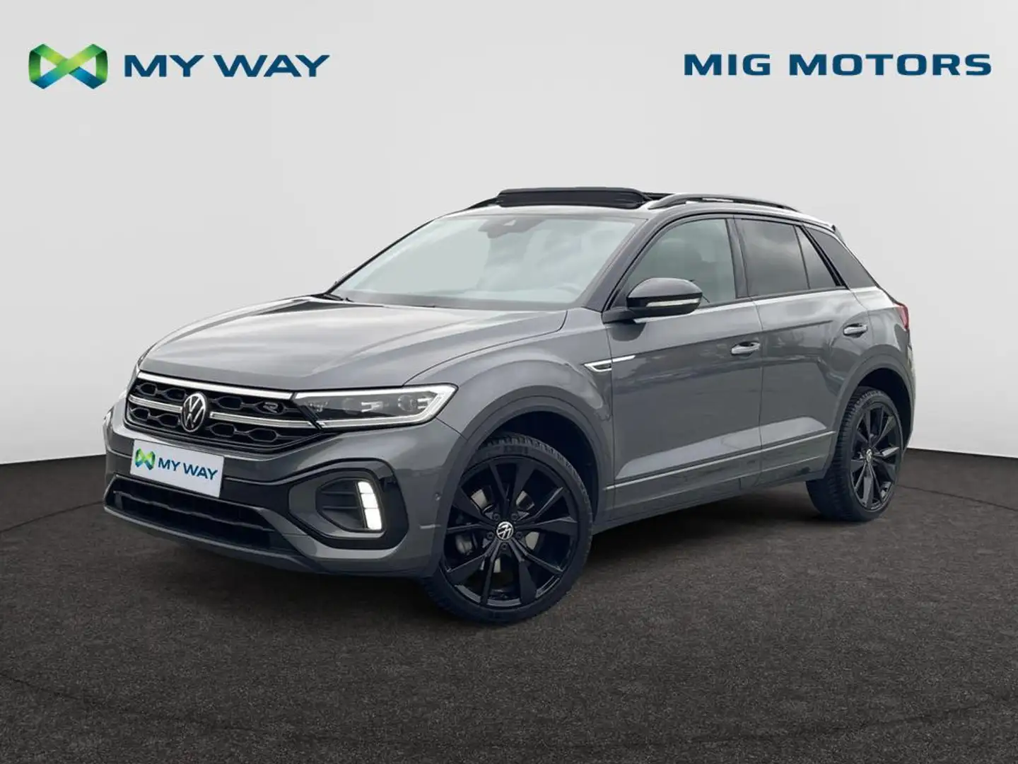 Volkswagen T-Roc R-Line BLACK STYLE 1.5 TSI DSG (150 pk) Autmaat /// Elektrisch schuifdak /// Elektrische kofferklep /// Zetelverwarming Gris - 1