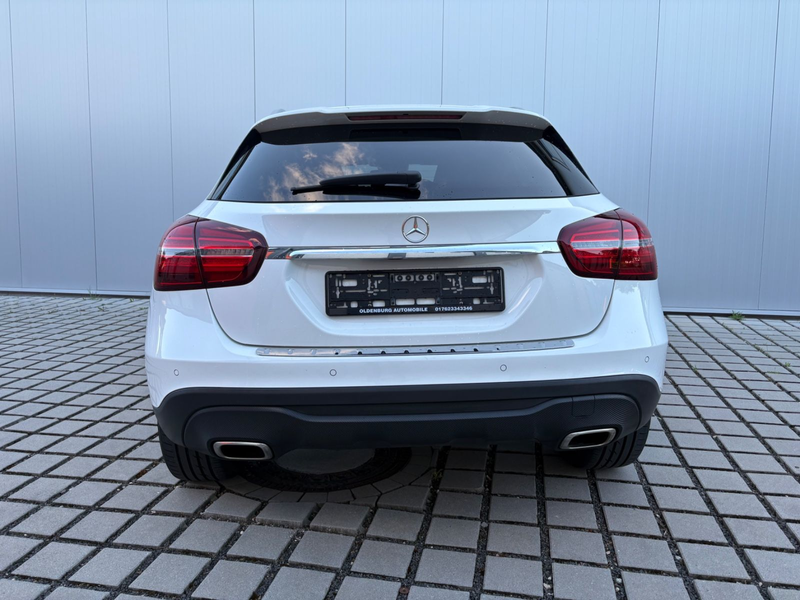 Mercedes-Benz GLA 250 URBAN 360 AHK LED NAVI PANORAMA — photo 4