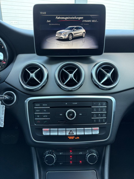 Mercedes-Benz GLA 250 URBAN 360 AHK LED NAVI PANORAMA — photo 14