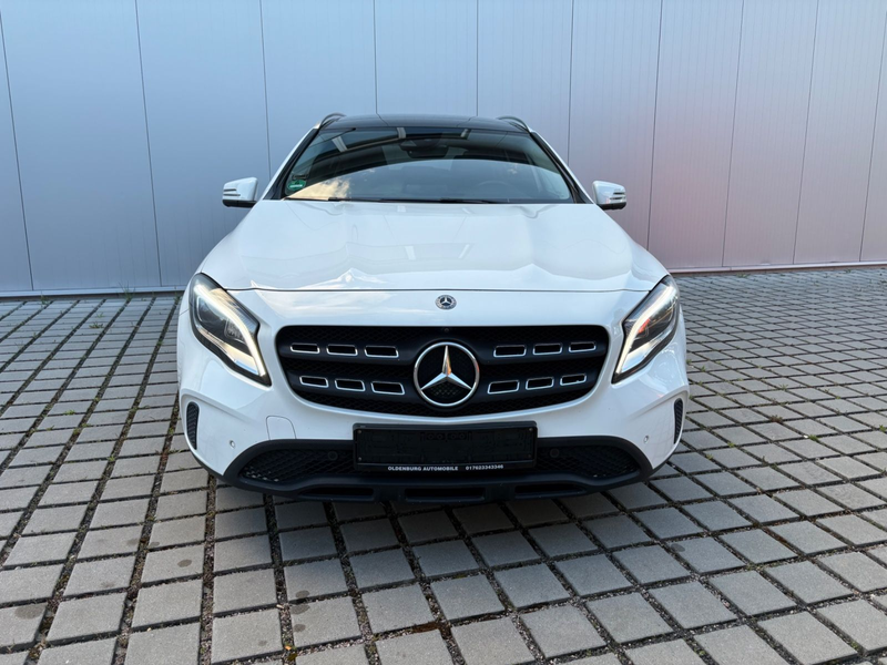 Mercedes-Benz GLA 250 URBAN 360 AHK LED NAVI PANORAMA — photo 9