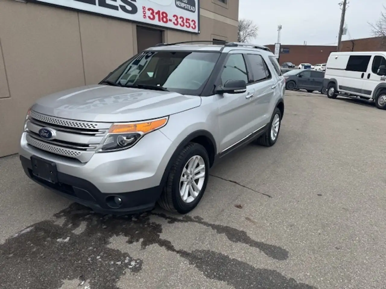 Ford Explorer снимка Ford Explorer