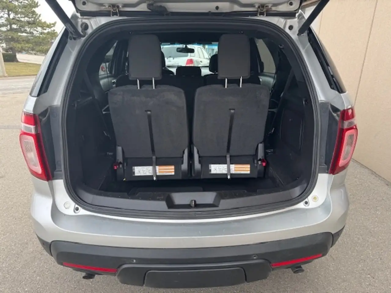 Ford Explorer снимка Ford Explorer
