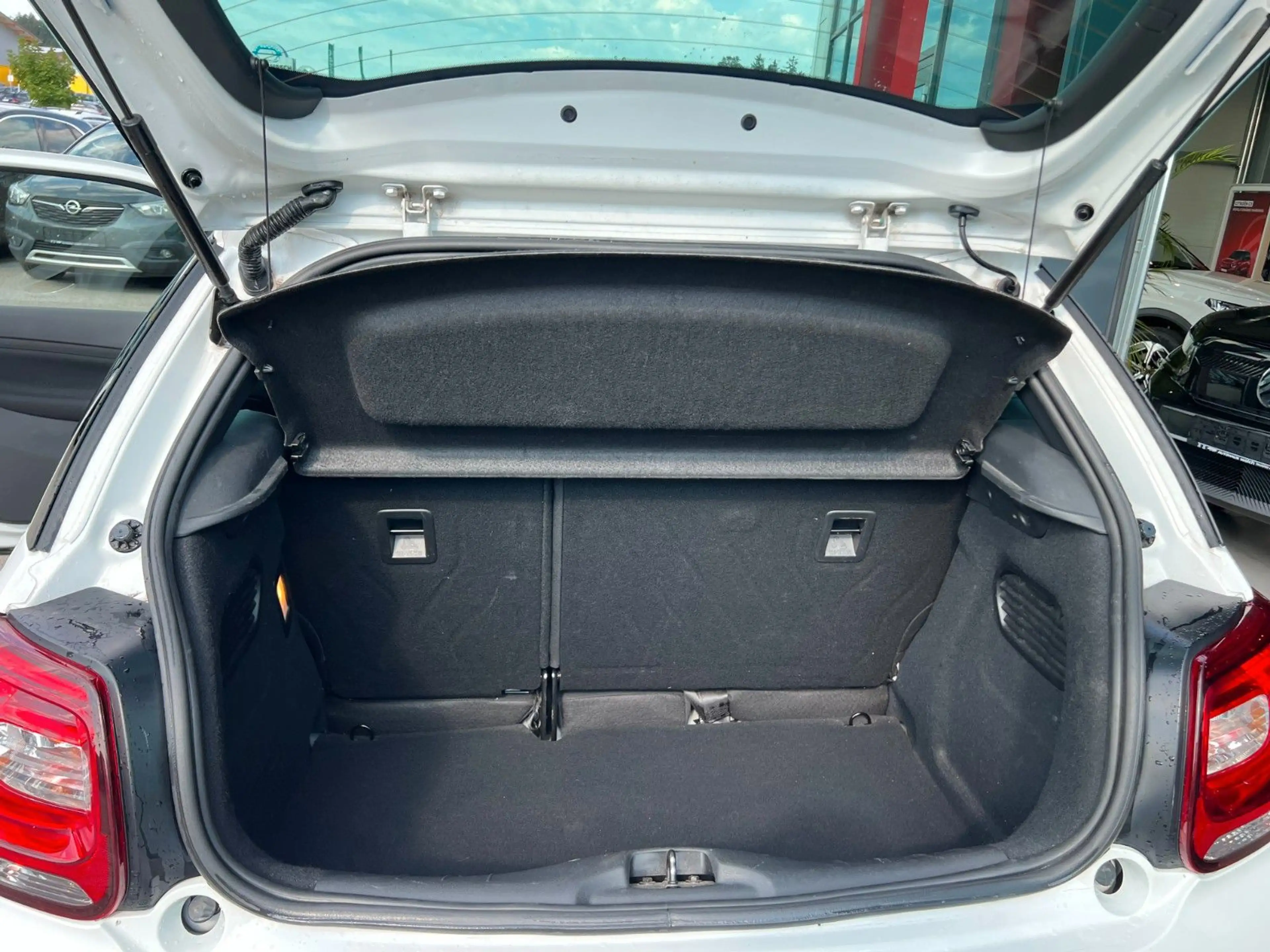 DS Automobiles DS 3 PureTech 110 So Chic — photo 7