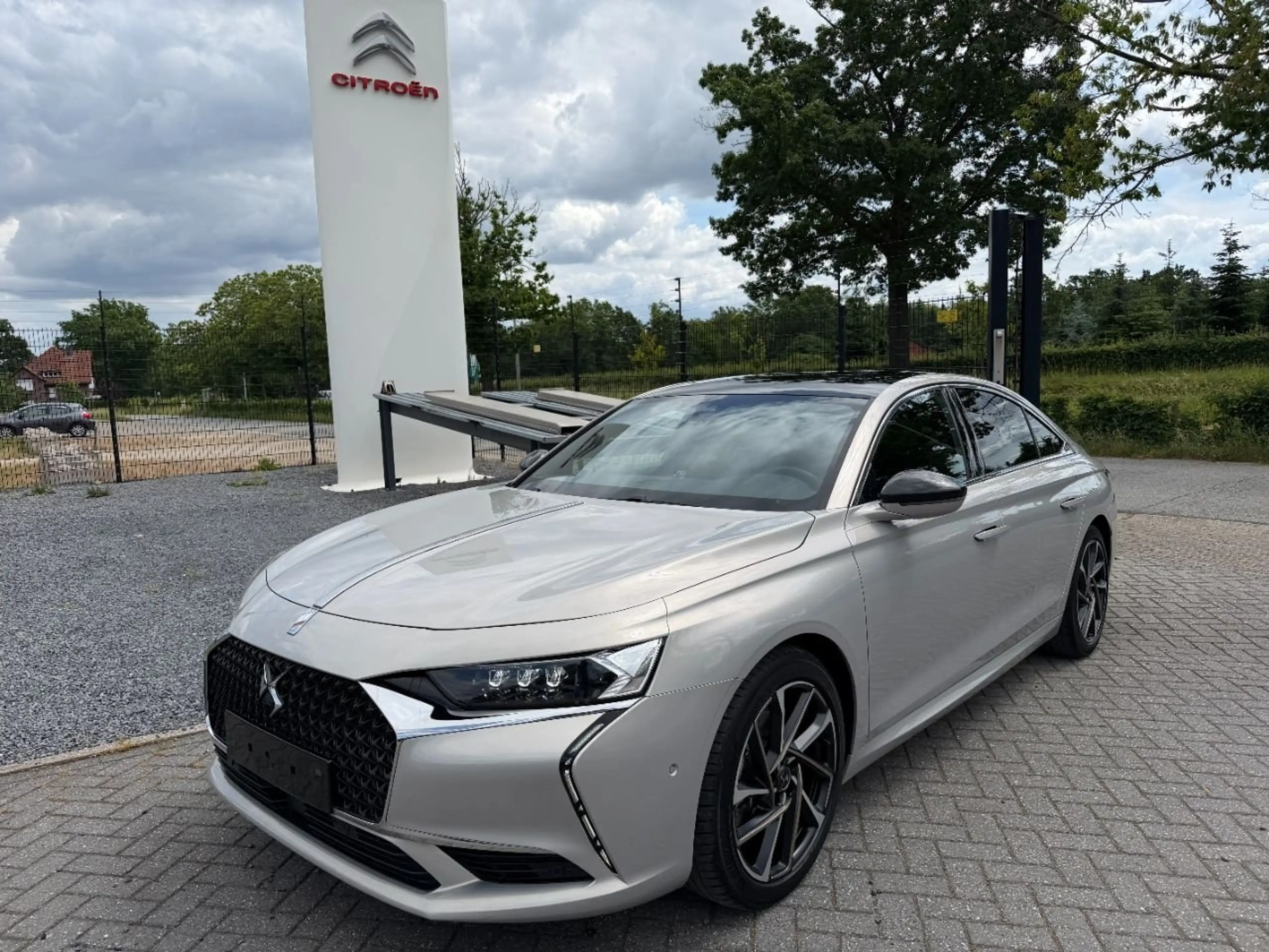 DS Automobiles DS 9 E-Tense 250 Rivoli +