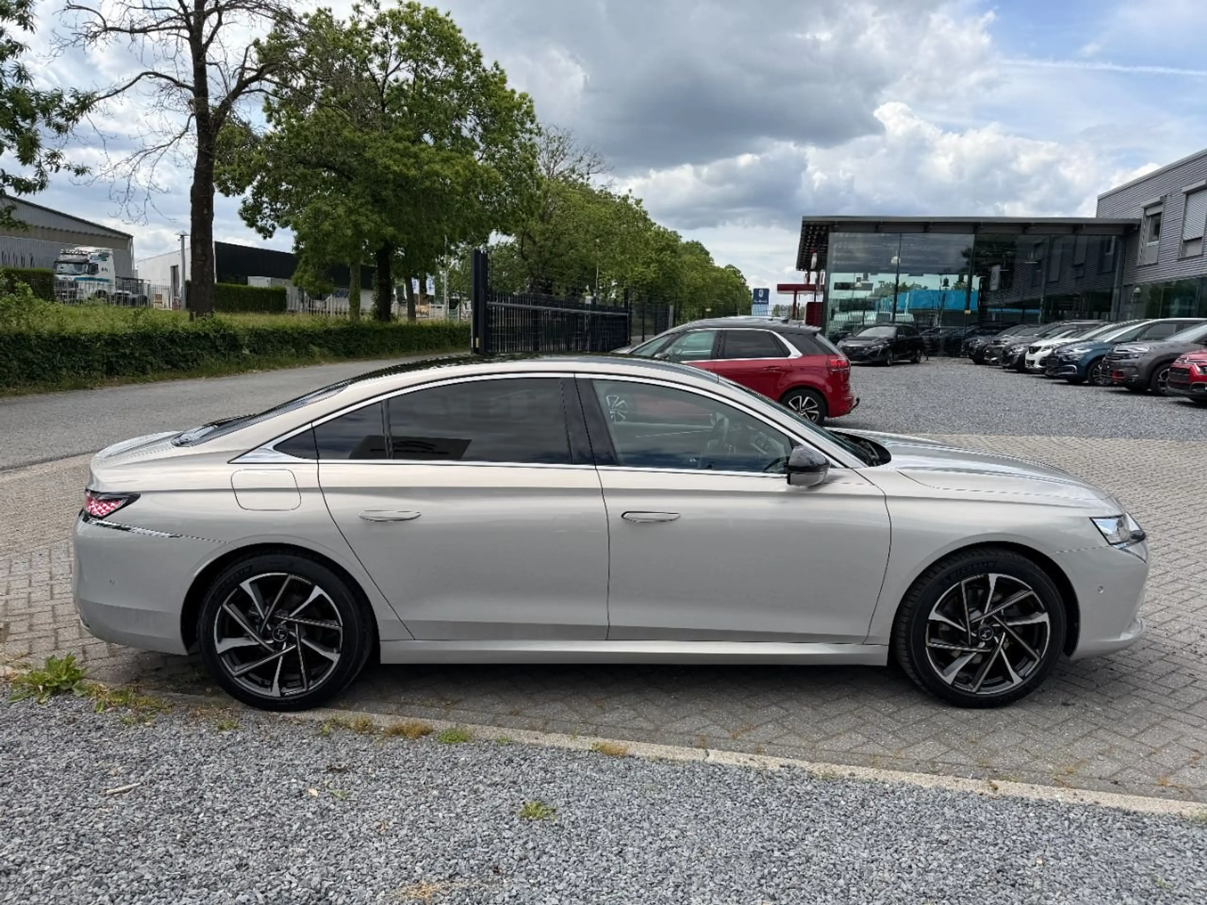 DS Automobiles DS 9 E-Tense 250 Rivoli + — photo 9