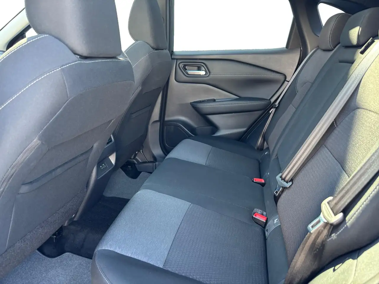 Nissan Qashqai Black Editon e-Power NAVI SHZ 14