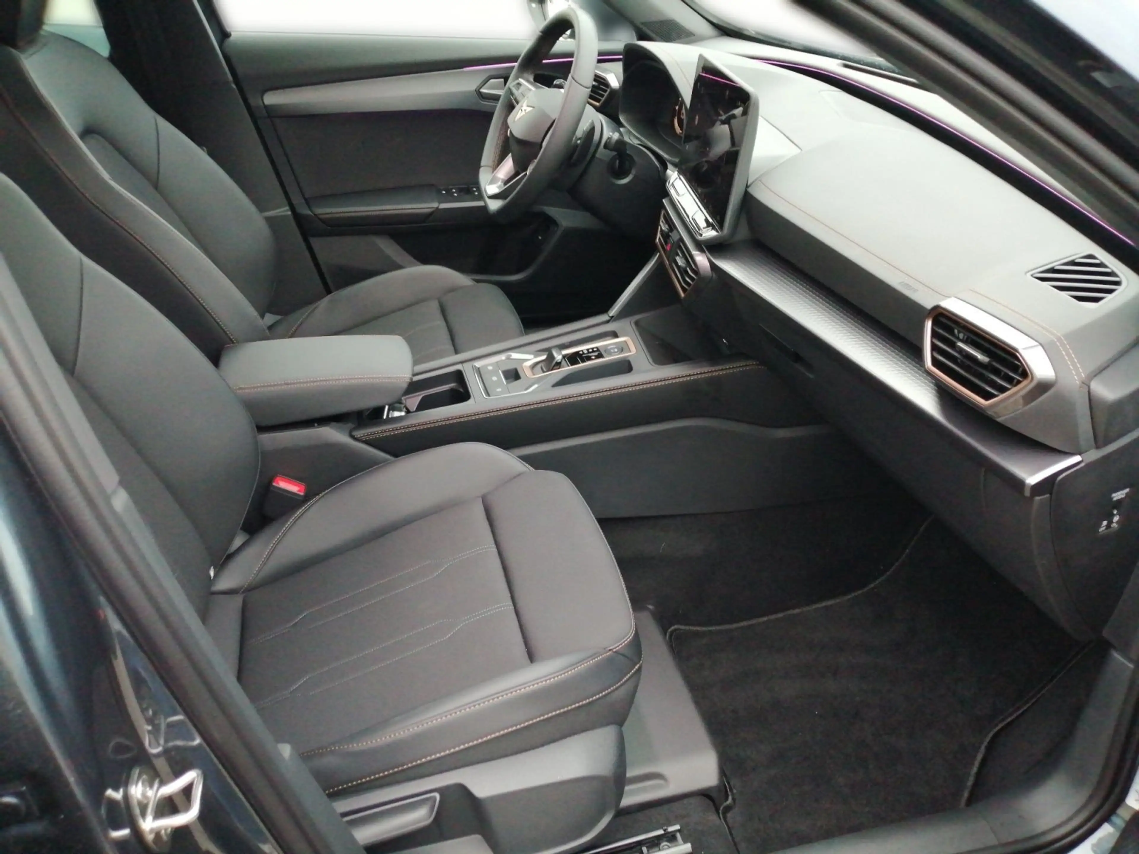 CUPRA Formentor 1.5 eTSI DSG / AHK, 360°, Matrix, Navi — photo 13