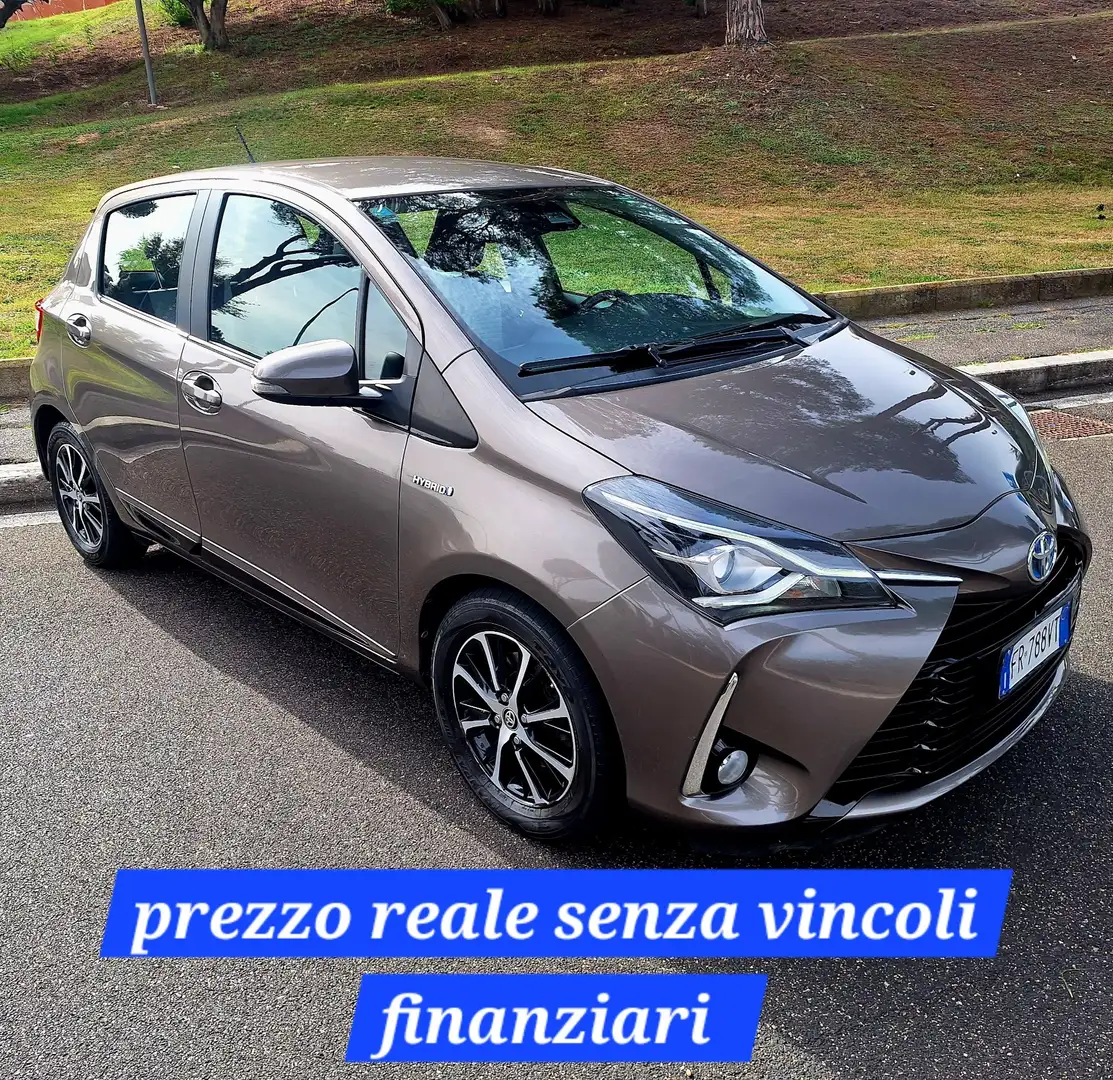 Toyota Yaris Yaris 1.5h PREZZO REALE NO OBBLIGO FINANZIAMENTO Gris - 1