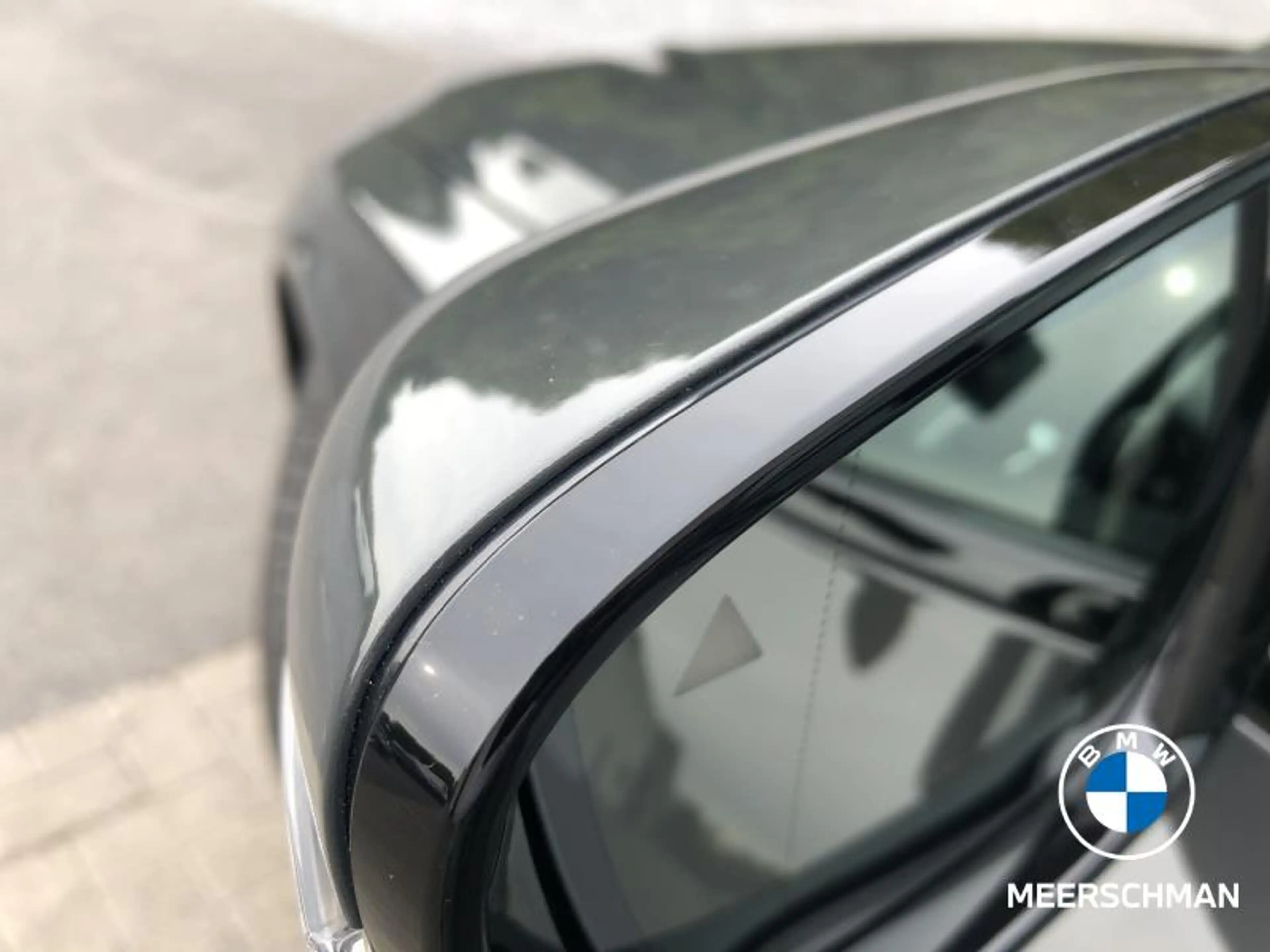 BMW i4 Msportpro pano al comf 360c applecp heatedseats — photo 10