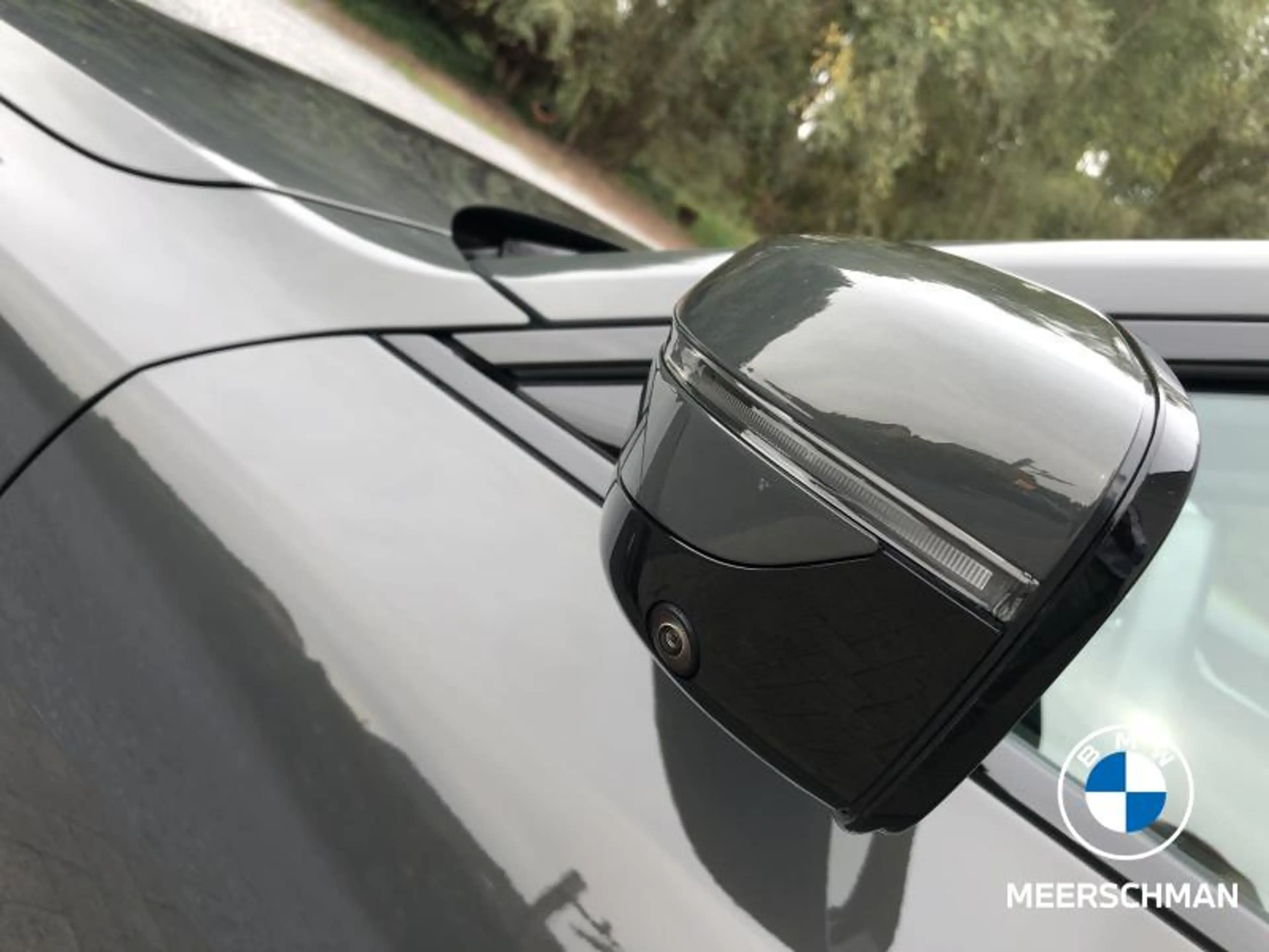 BMW i4 Msportpro pano al comf 360c applecp heatedseats — photo 9