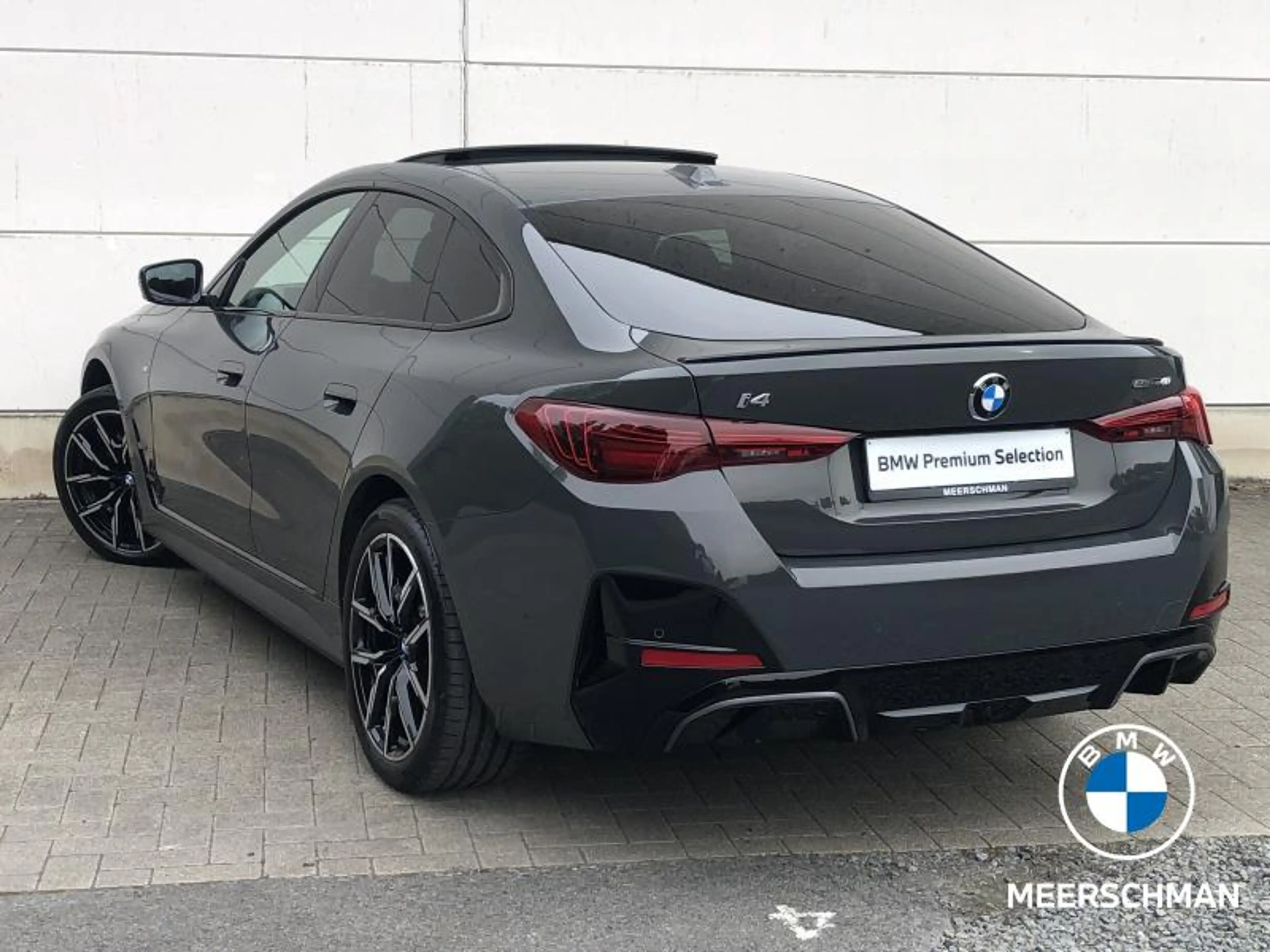 BMW i4 Msportpro pano al comf 360c applecp heatedseats — photo 5