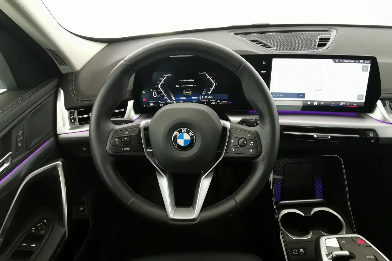 BMW X1 sDrive18i xLine|Sportsitze|PANO|ad.LED|AHK 10