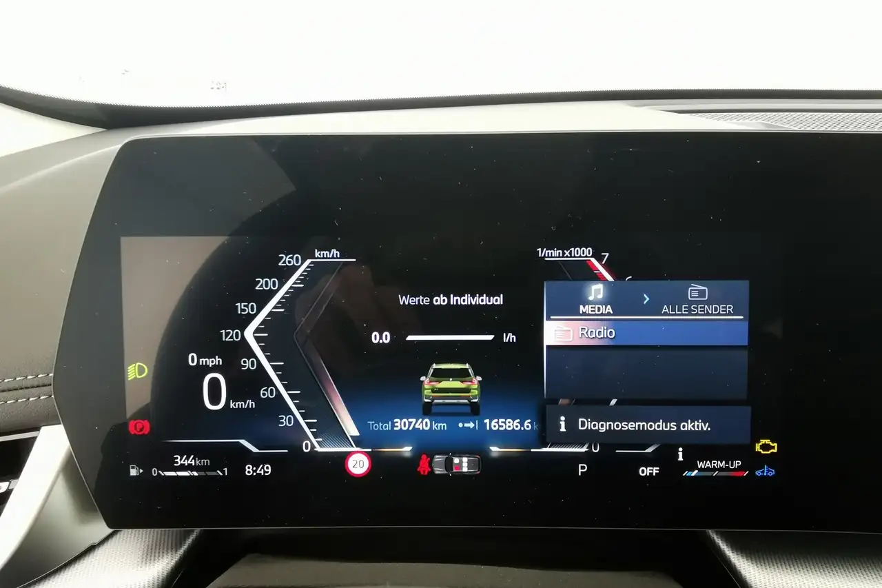 BMW X1 sDrive18i xLine|Sportsitze|PANO|ad.LED|AHK 7