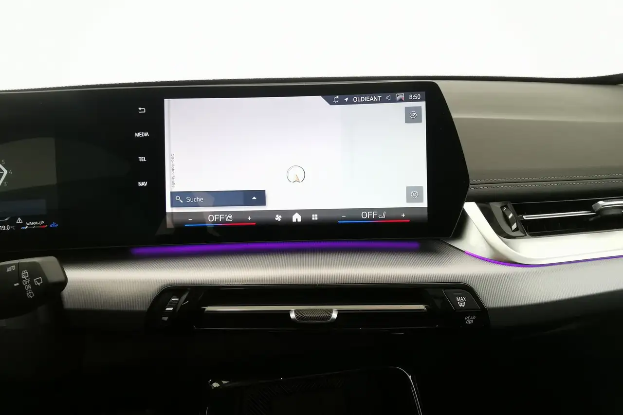 BMW X1 sDrive18i xLine|Sportsitze|PANO|ad.LED|AHK 11