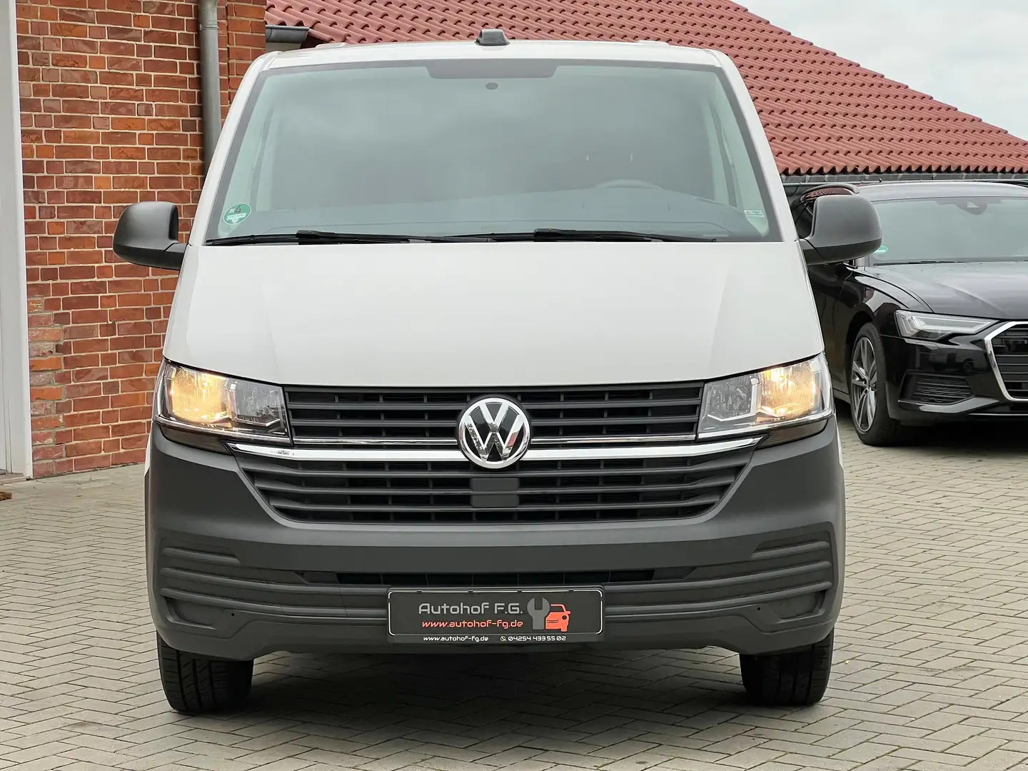 Volkswagen T6.1 Transporter Kasten FWD**CARPLAY/PDC/KLIMA/NAVI/LKW/1HAND/TOP** Weiß - 2