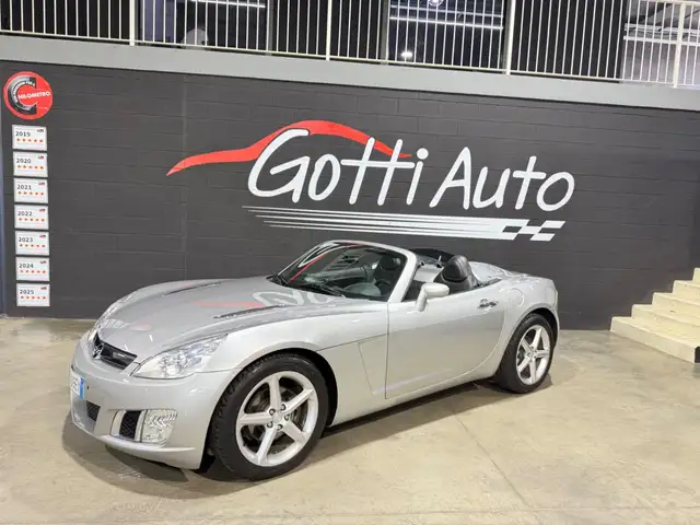 Opel GT 2.0 TURBO SERVICE OPEL