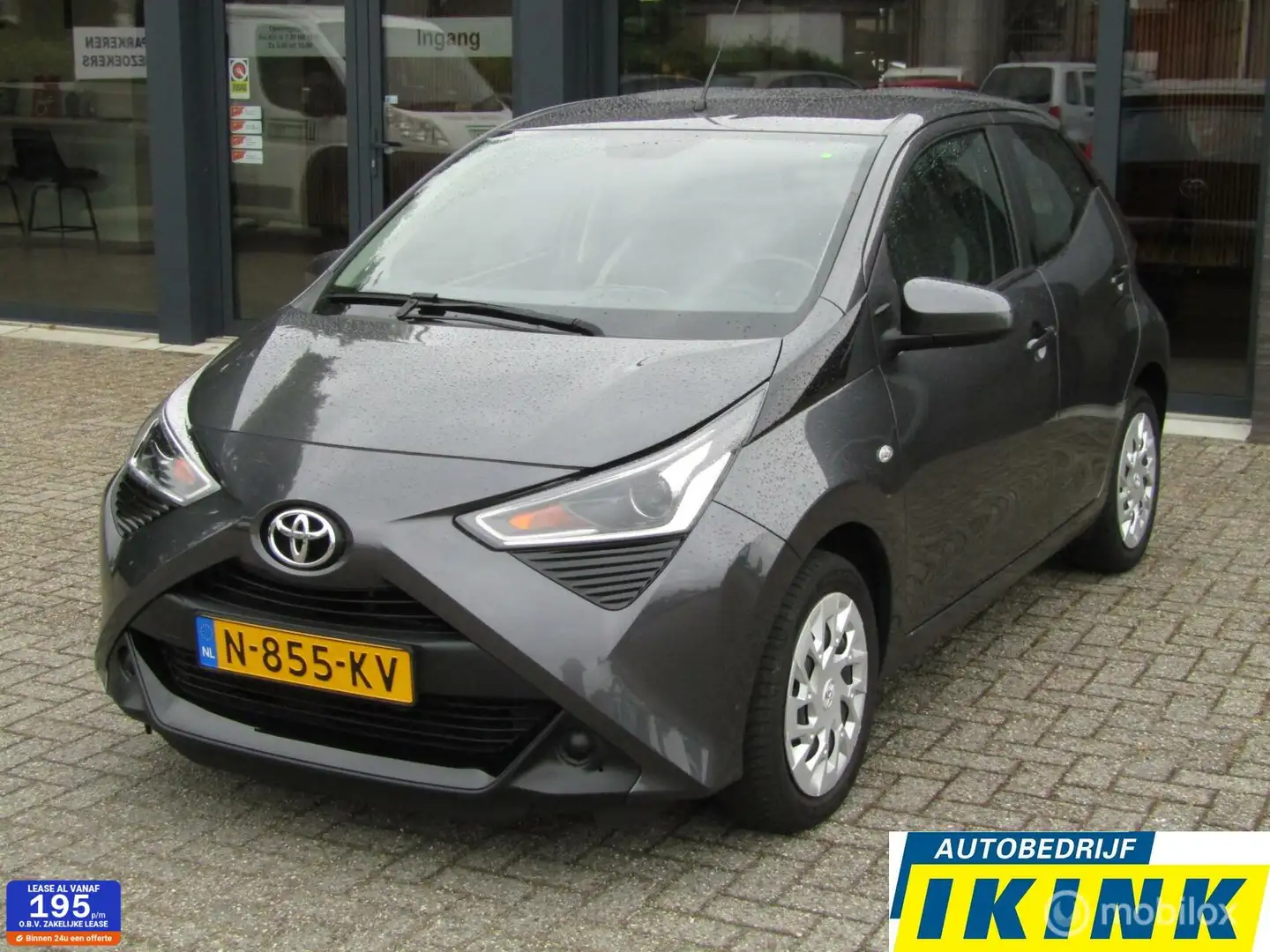 Toyota Aygo 1.0 VVT-i x-play Grijs - 1