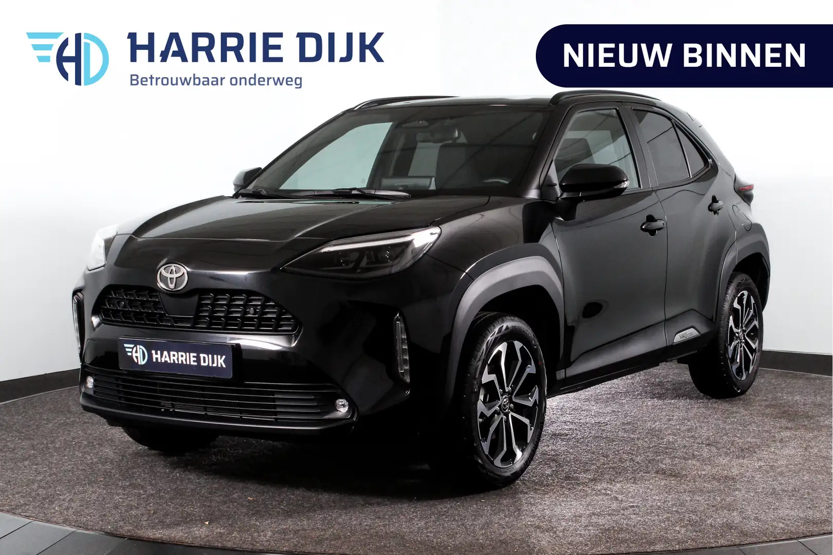 Toyota Yaris Cross 1.5 Hybrid 115 First Edition (Facelift) | Dig.Cock Zwart - 1