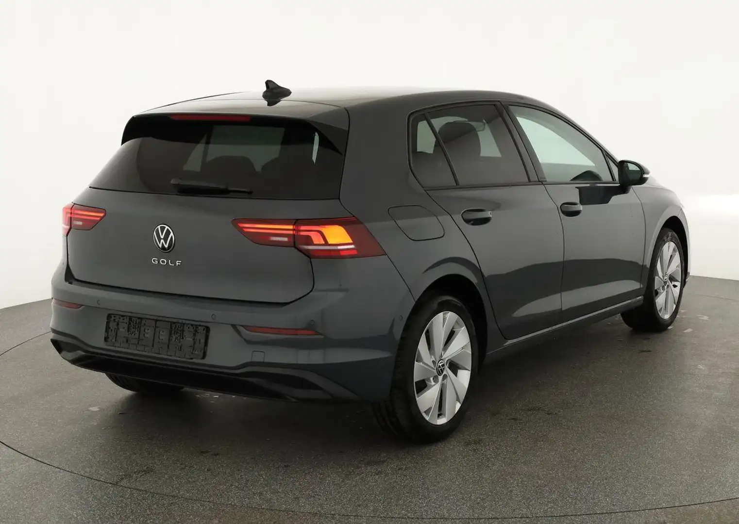 Volkswagen Golf VIII 1.5 TSI Life, Kamera, Ready2, Winterpaket,... Grau - 2