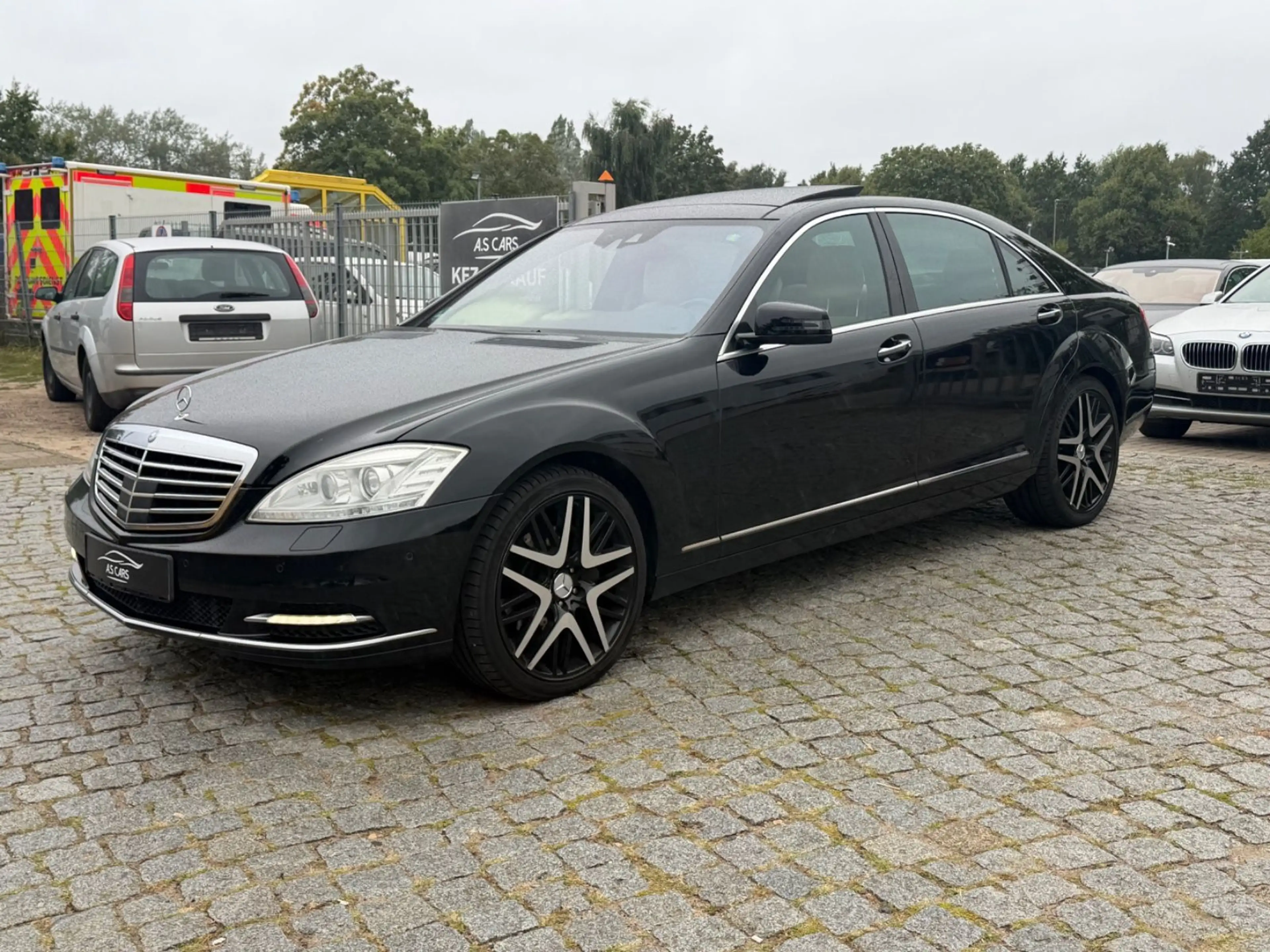 Mercedes-Benz S 350 BlueTec lang*Leder*Nachtsicht*Pano*Euro6 — photo 2