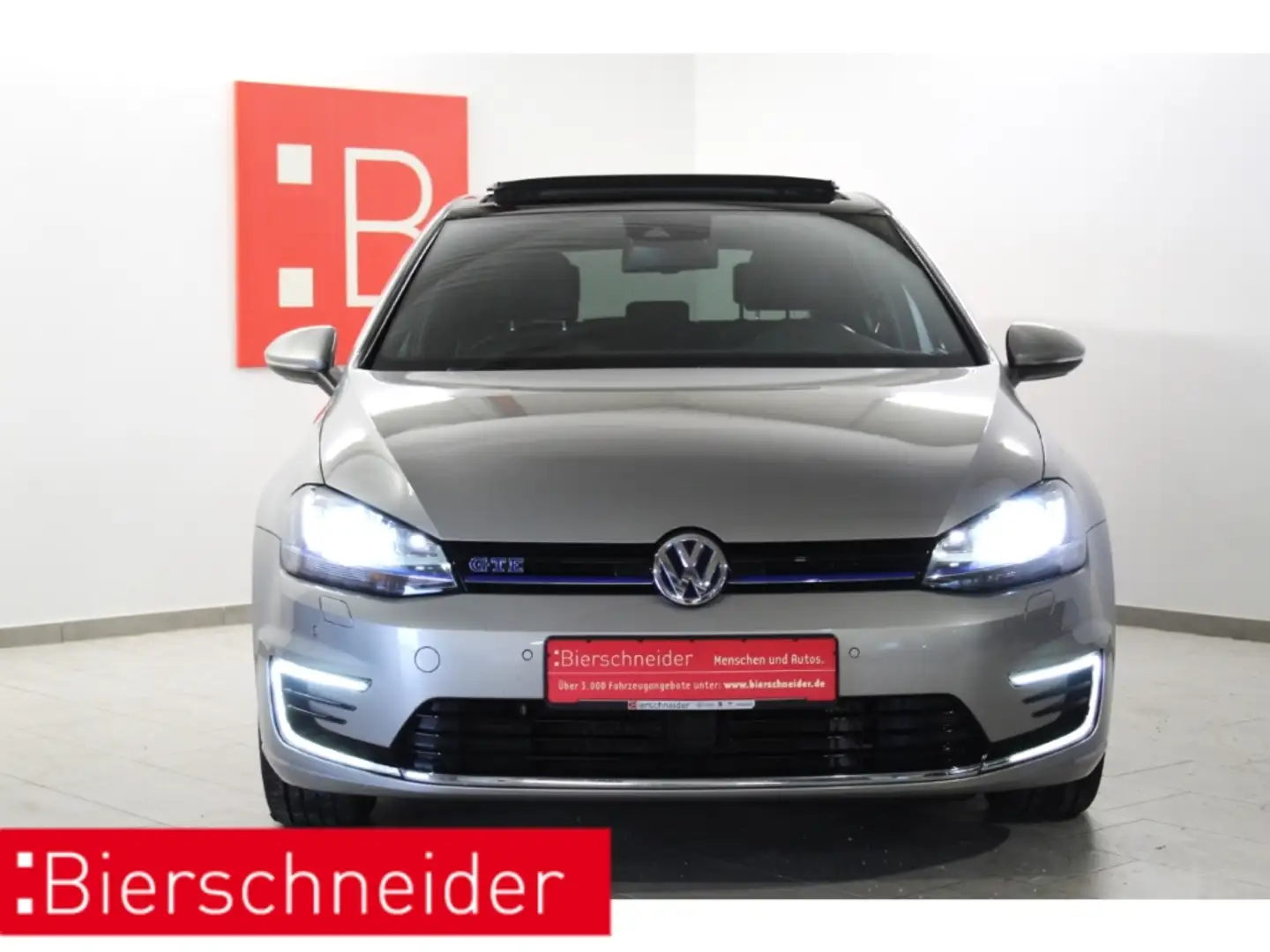 Volkswagen Golf VII 1.4 TSI DSG GTE AHK DCC LED PANO STAND Plateado - 2
