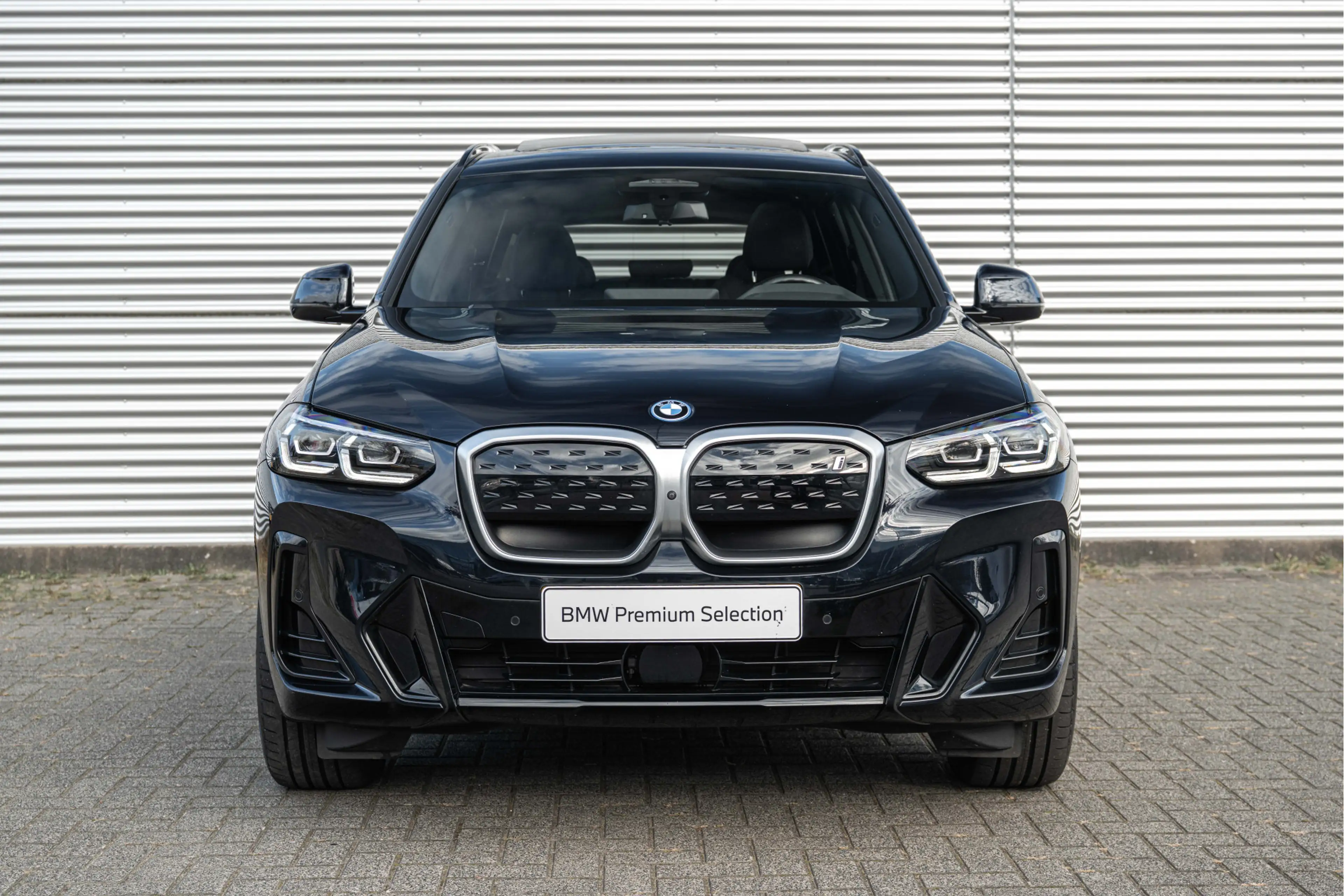 BMW iX3 High Executive M Sport / Sportstoelen / Comfort Ac — photo 2