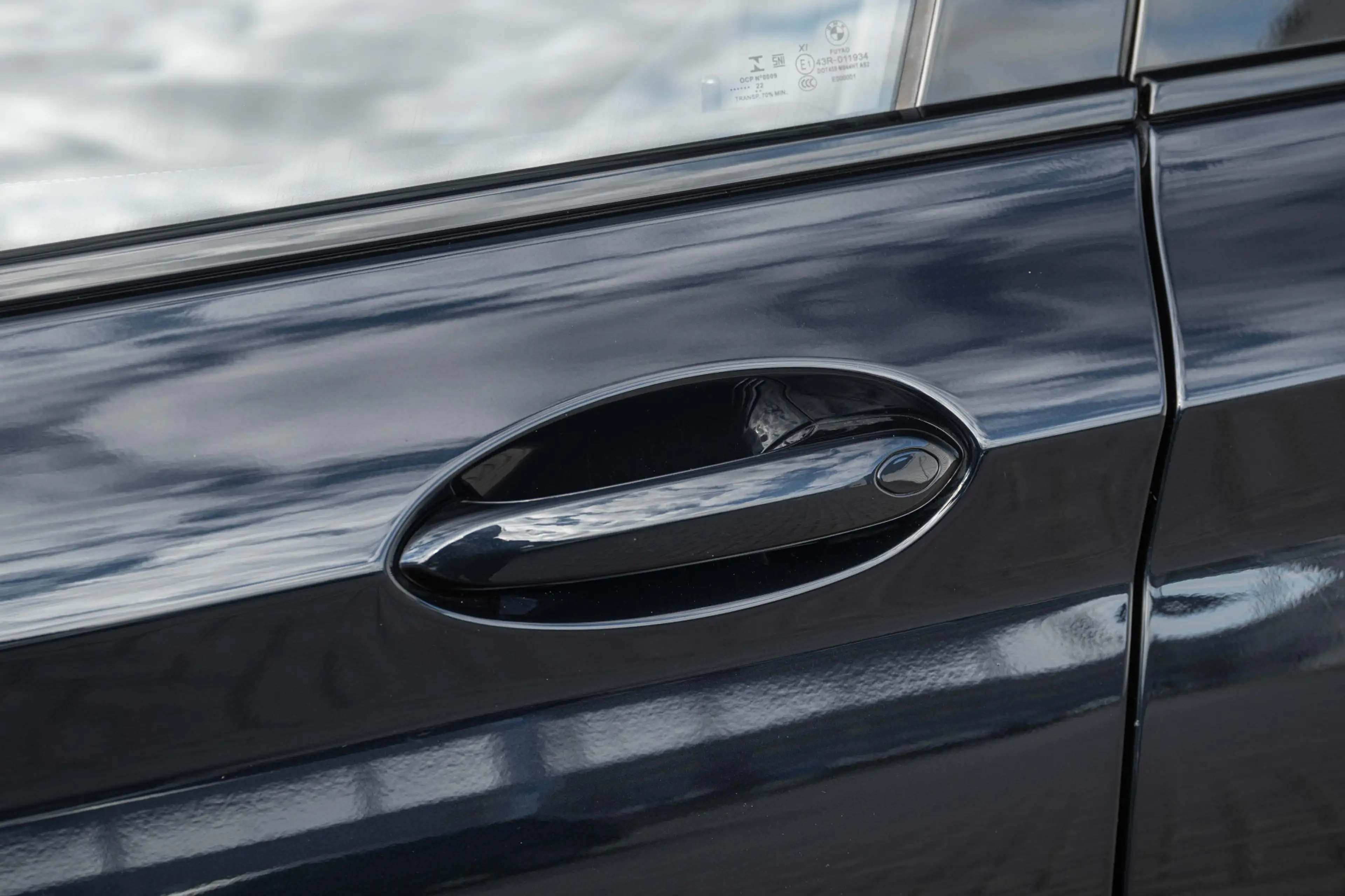BMW iX3 High Executive M Sport / Sportstoelen / Comfort Ac — photo 8