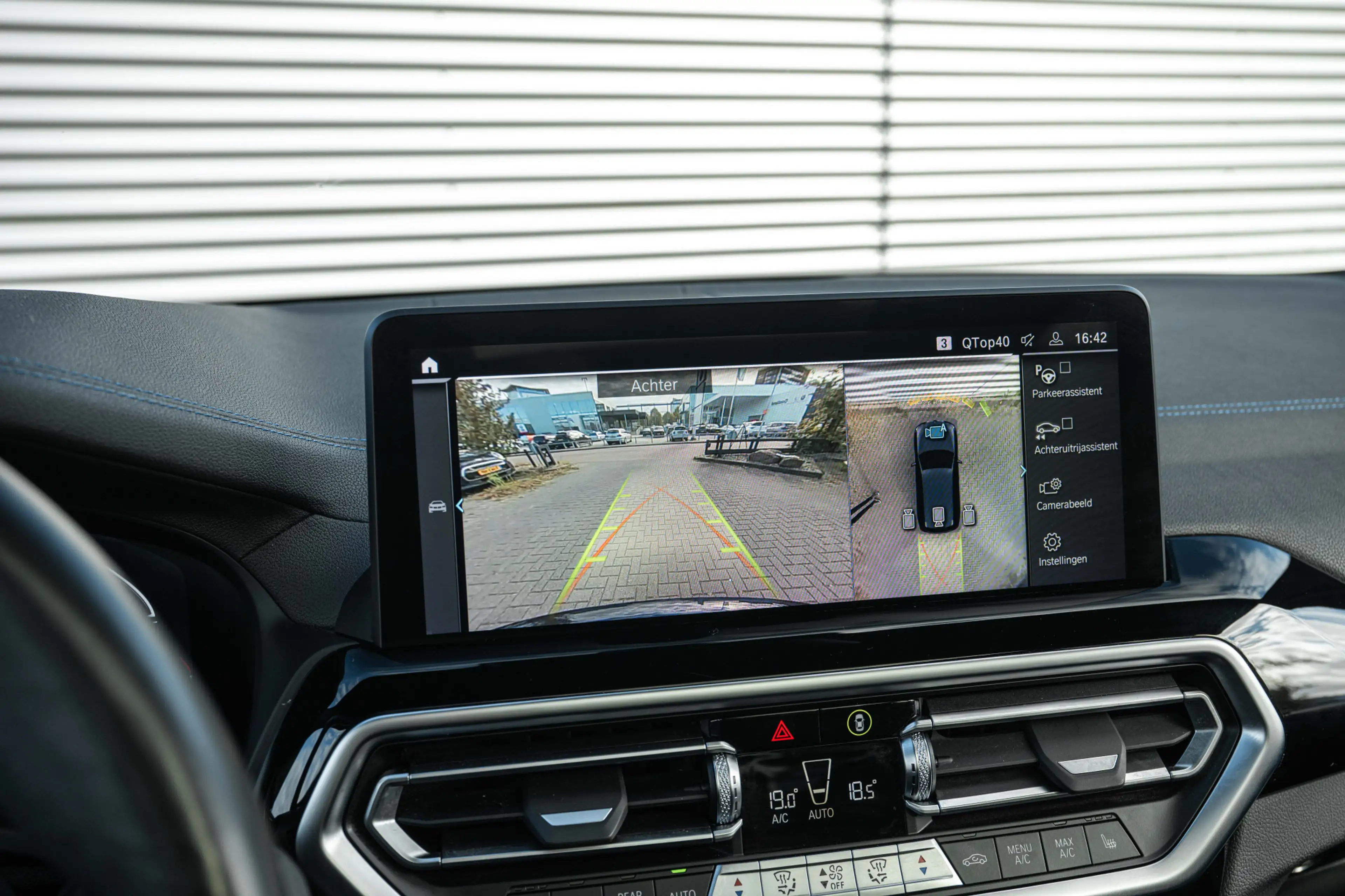 BMW iX3 High Executive M Sport / Sportstoelen / Comfort Ac — photo 15