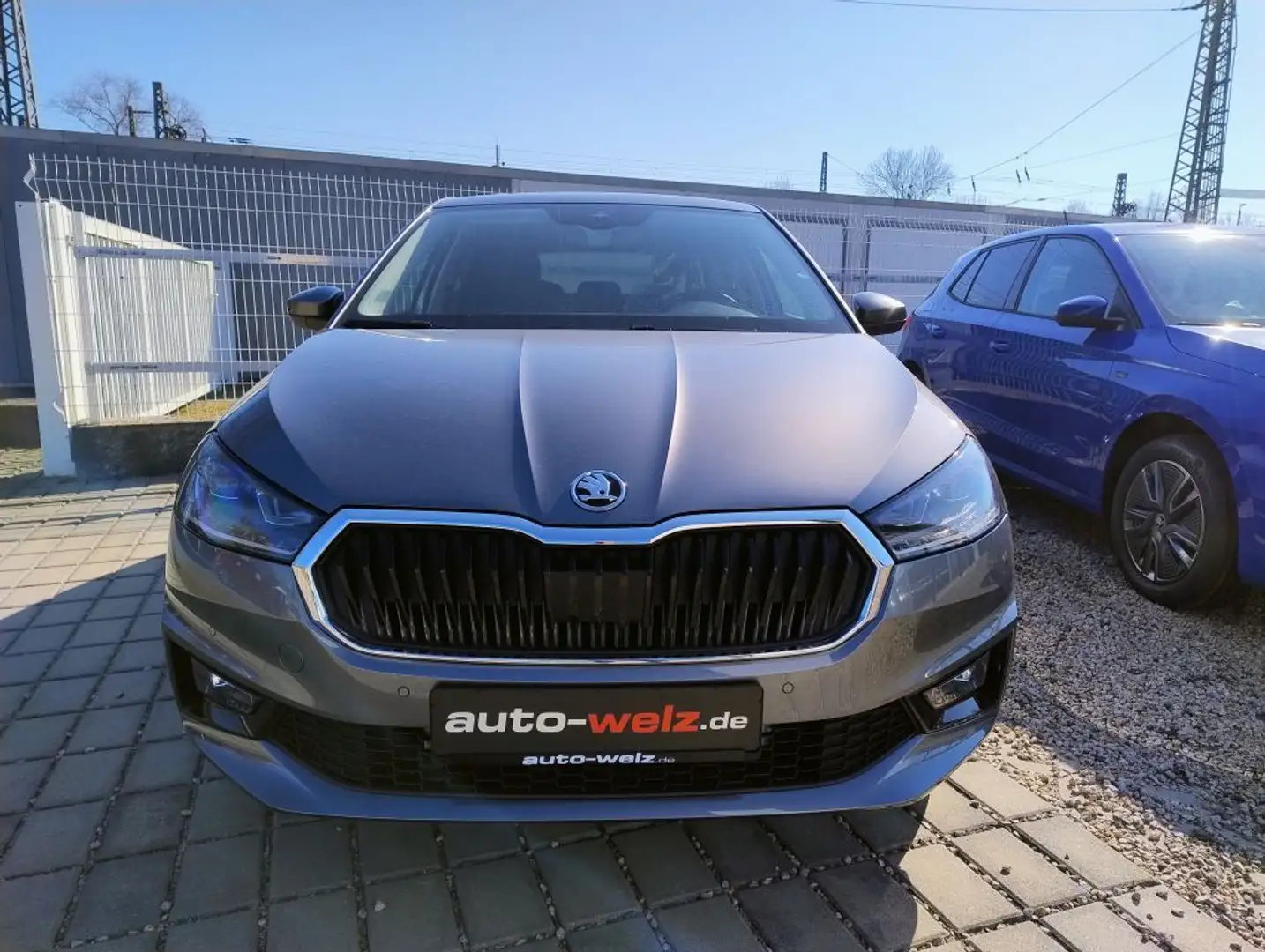 Skoda Fabia 1.0 TSI Tour Gris - 1