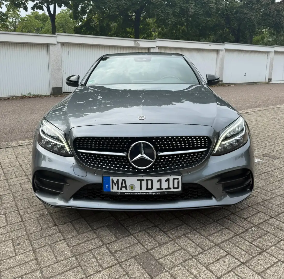Mercedes-Benz C 300 9G-TRONIC AMG Line Grau - 2