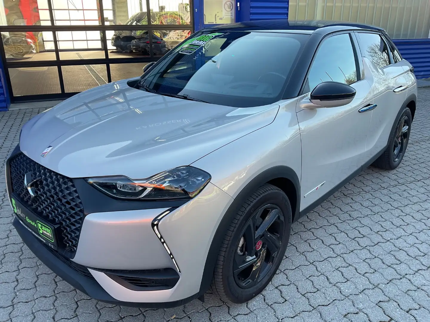 DS Automobiles DS 3 Crossback DS3 Crossback E-Tense Performance HeadUp Kamera Grau - 1