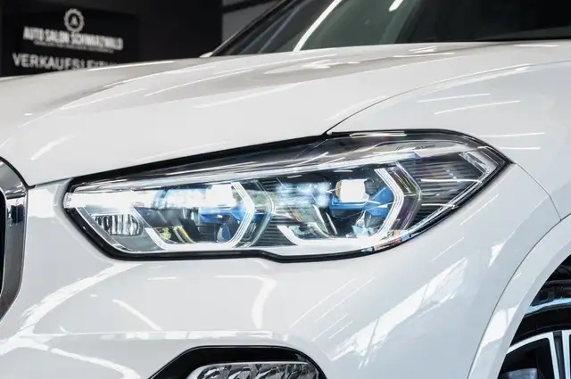 BMW X5 X5 view 3