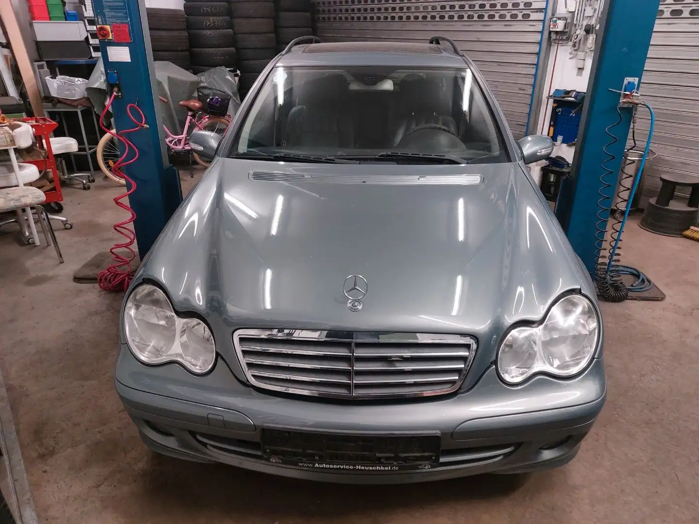 Mercedes-Benz C 180 KOMPRESSOR T*LEDER*AHK*ALU*TÜV NEU Grau - 1