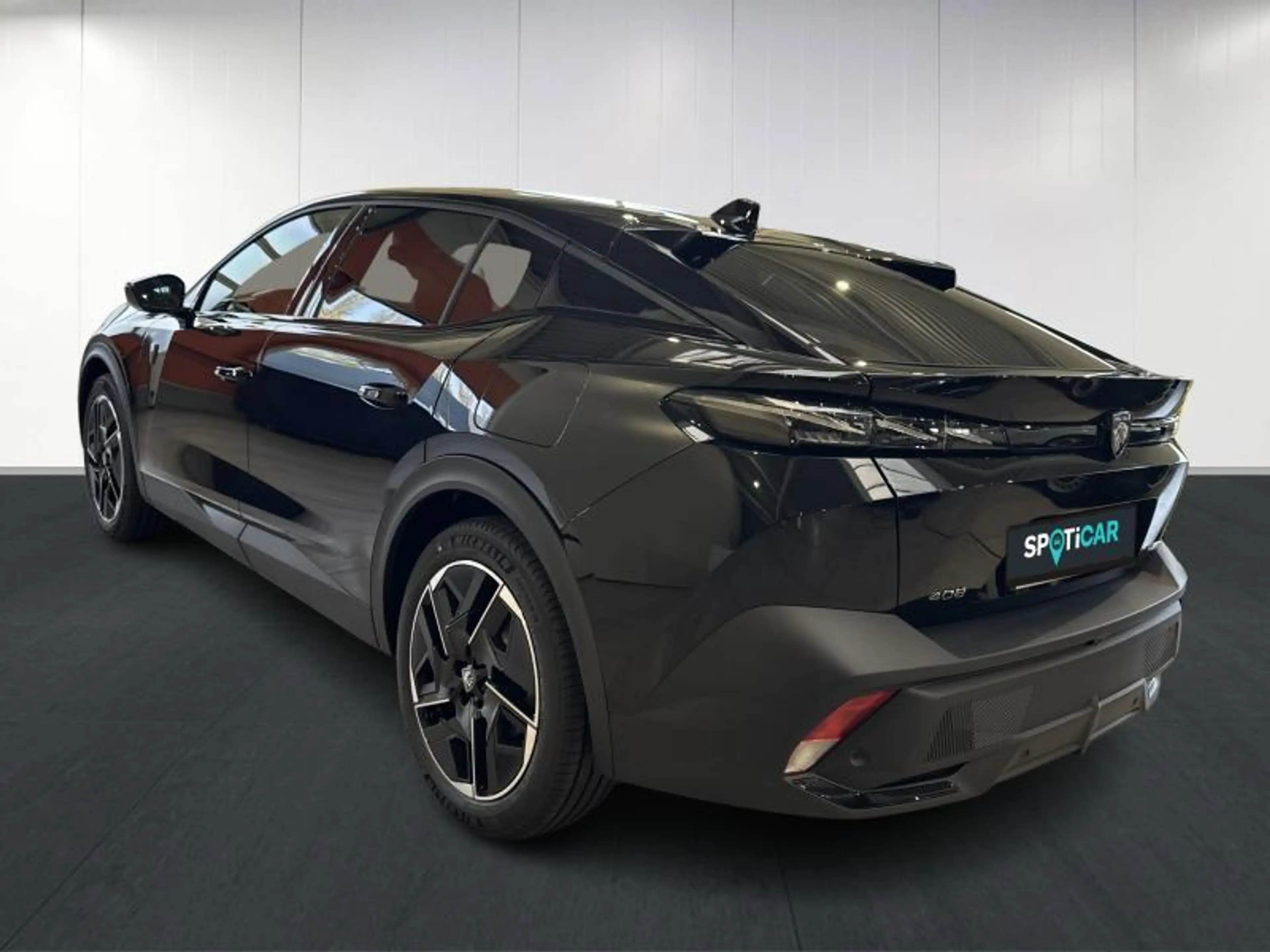 Peugeot 408 GT Plug-In Hybrid 225 EAT8 — photo 6